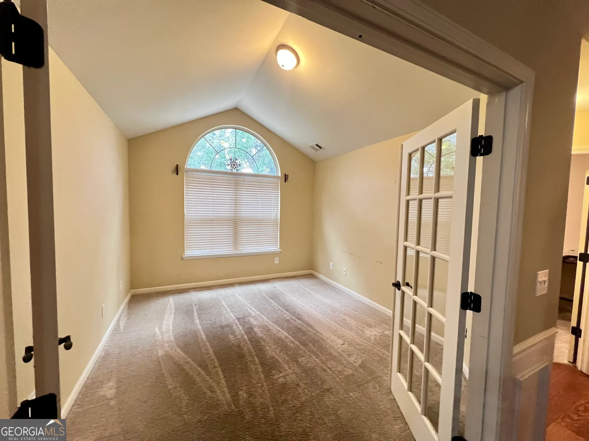 Property Slideshow image 21 of 37 | 405 kenley ct, Mcdonough, GA, 30253