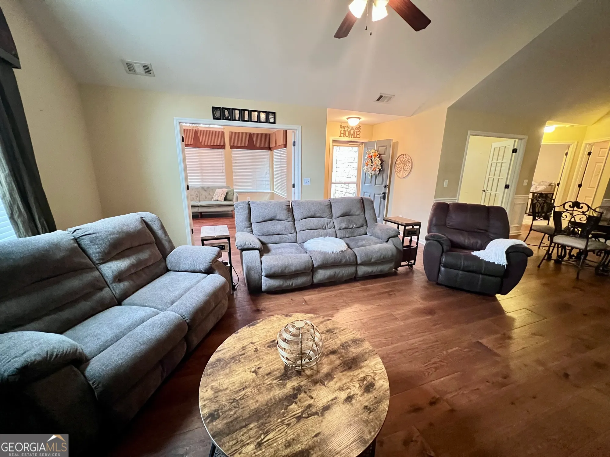Property Slideshow image 13 of 37 | 405 kenley ct, Mcdonough, GA, 30253