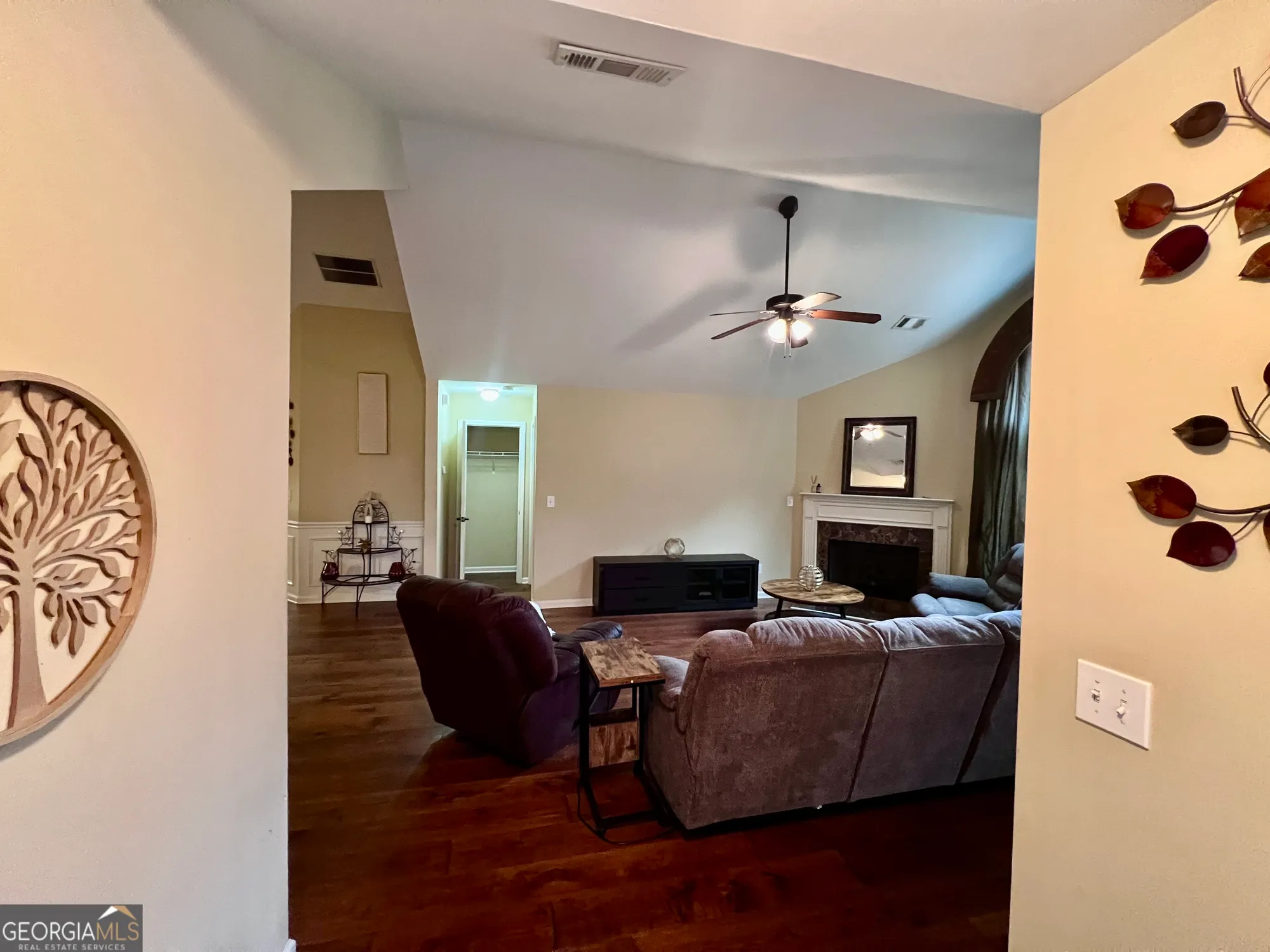 Property Slideshow image 5 of 37 | 405 kenley ct, Mcdonough, GA, 30253