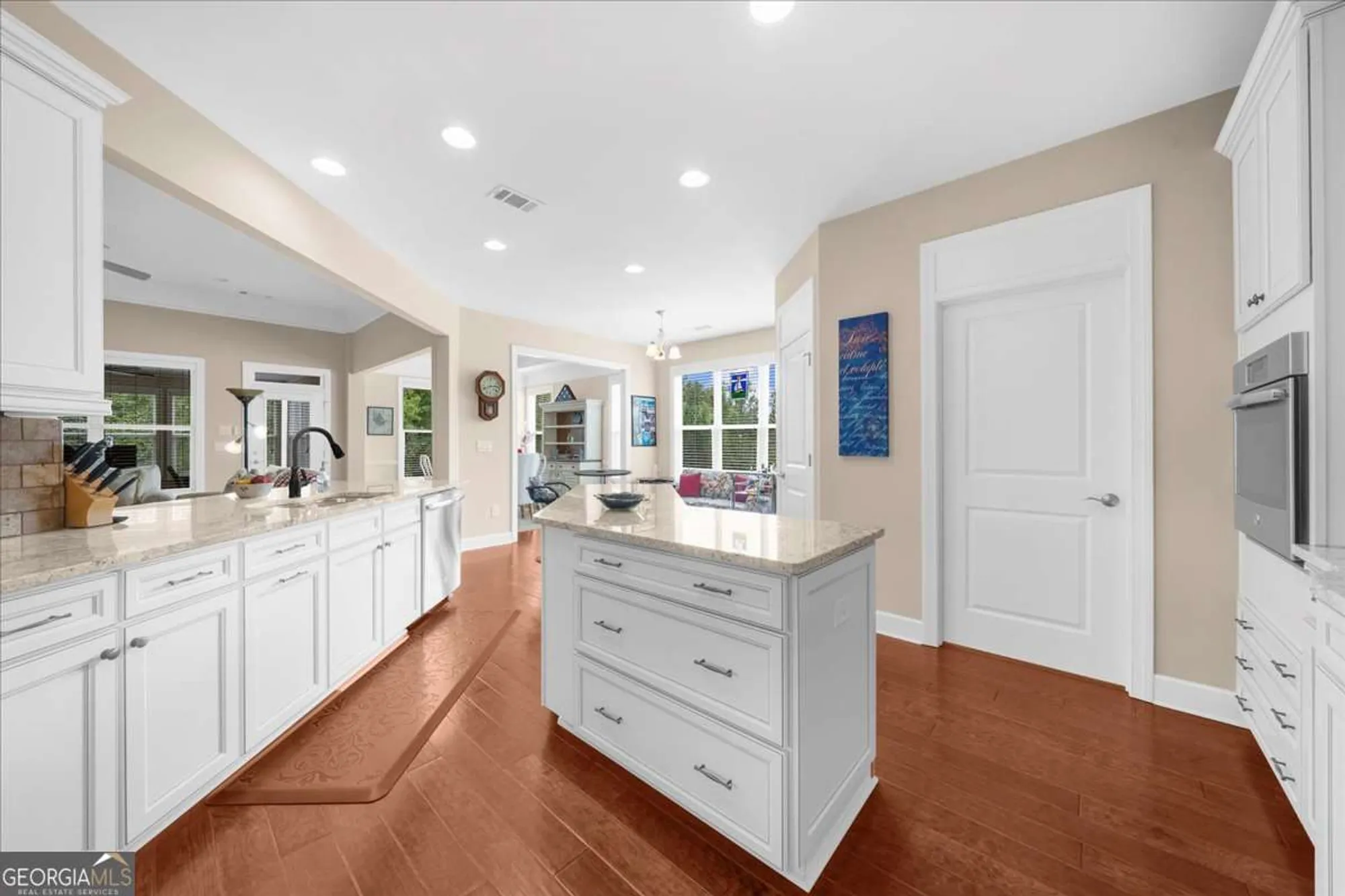 Property Slideshow image 19 of 77 | 3709 maple shade dr, Gainesville, GA, 30504