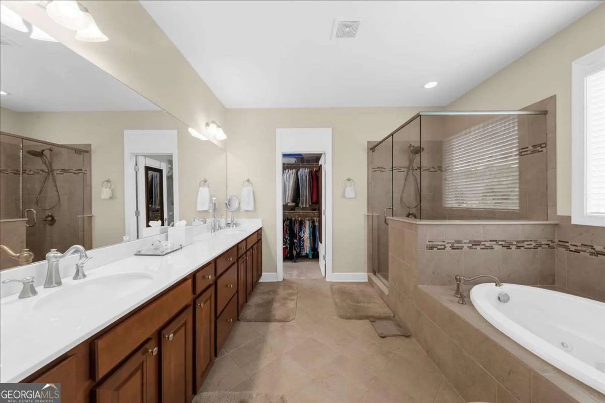 Property Slideshow image 29 of 77 | 3709 maple shade dr, Gainesville, GA, 30504