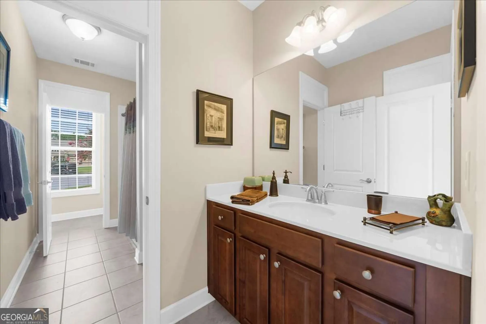 Property Slideshow image 34 of 77 | 3709 maple shade dr, Gainesville, GA, 30504