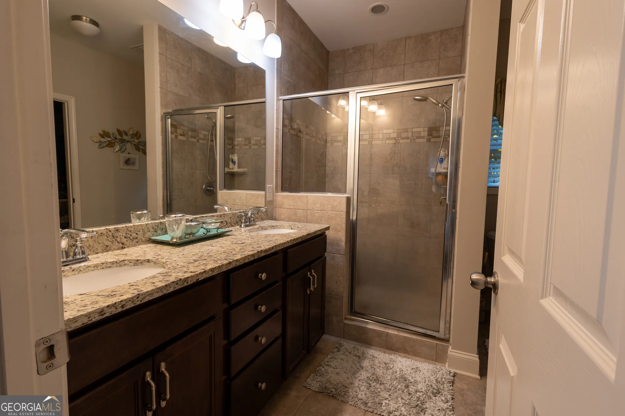 Property Slideshow image 15 of 32 | 215 park place trl, Social Circle, GA, 30025