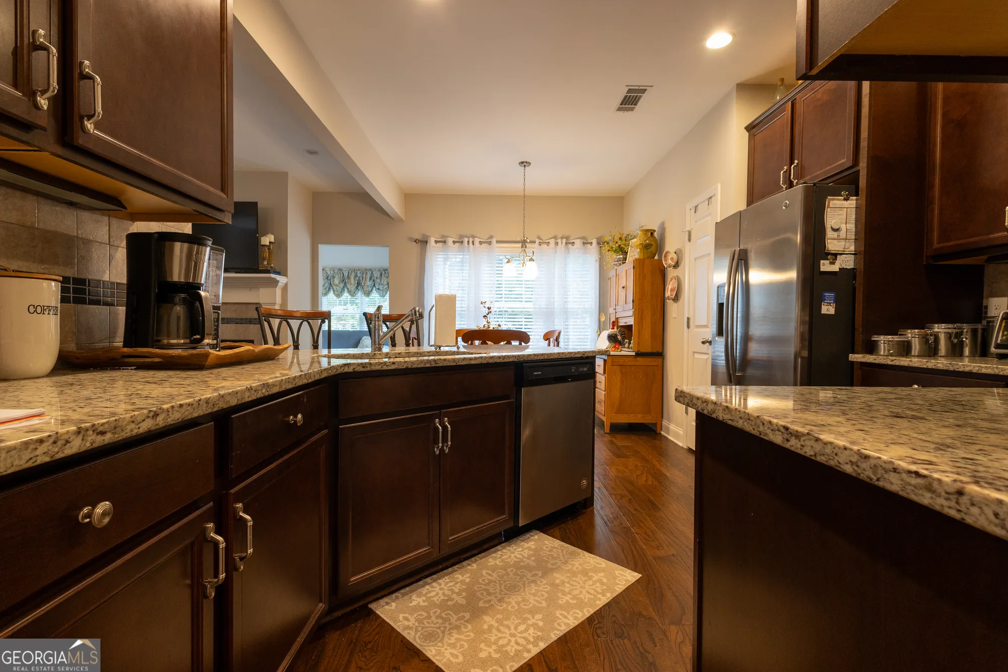 Property Slideshow image 22 of 32 | 215 park place trl, Social Circle, GA, 30025