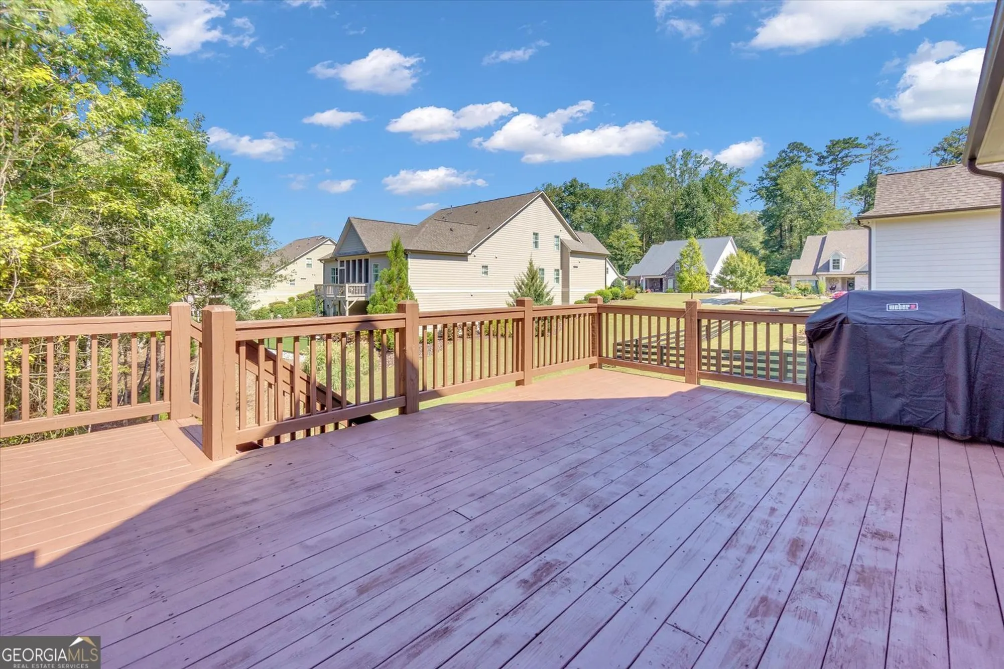 Property Slideshow image 33 of 37 | 217 sweetbriar club dr, Woodstock, GA, 30188