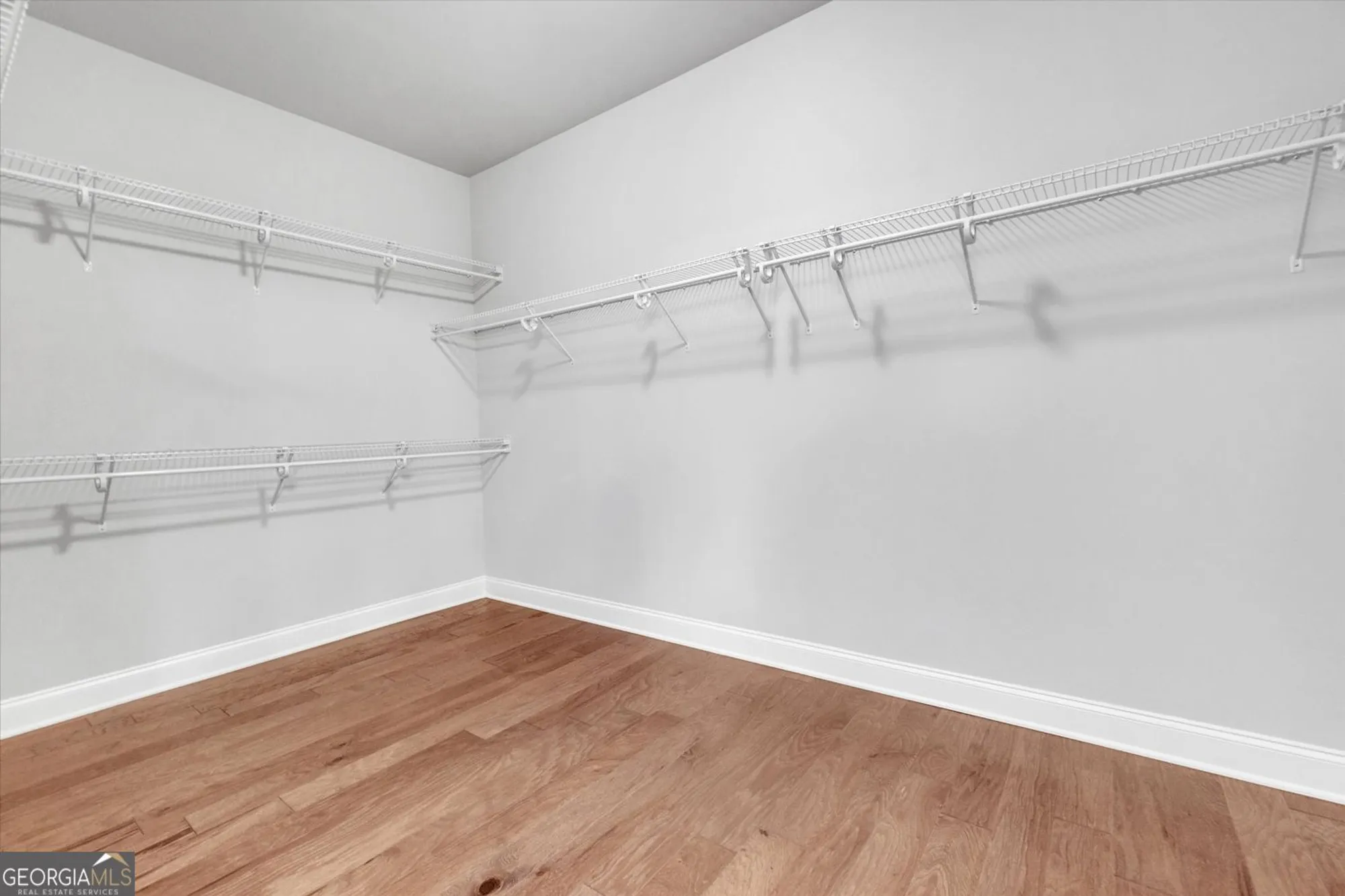 Property Slideshow image 17 of 37 | 217 sweetbriar club dr, Woodstock, GA, 30188