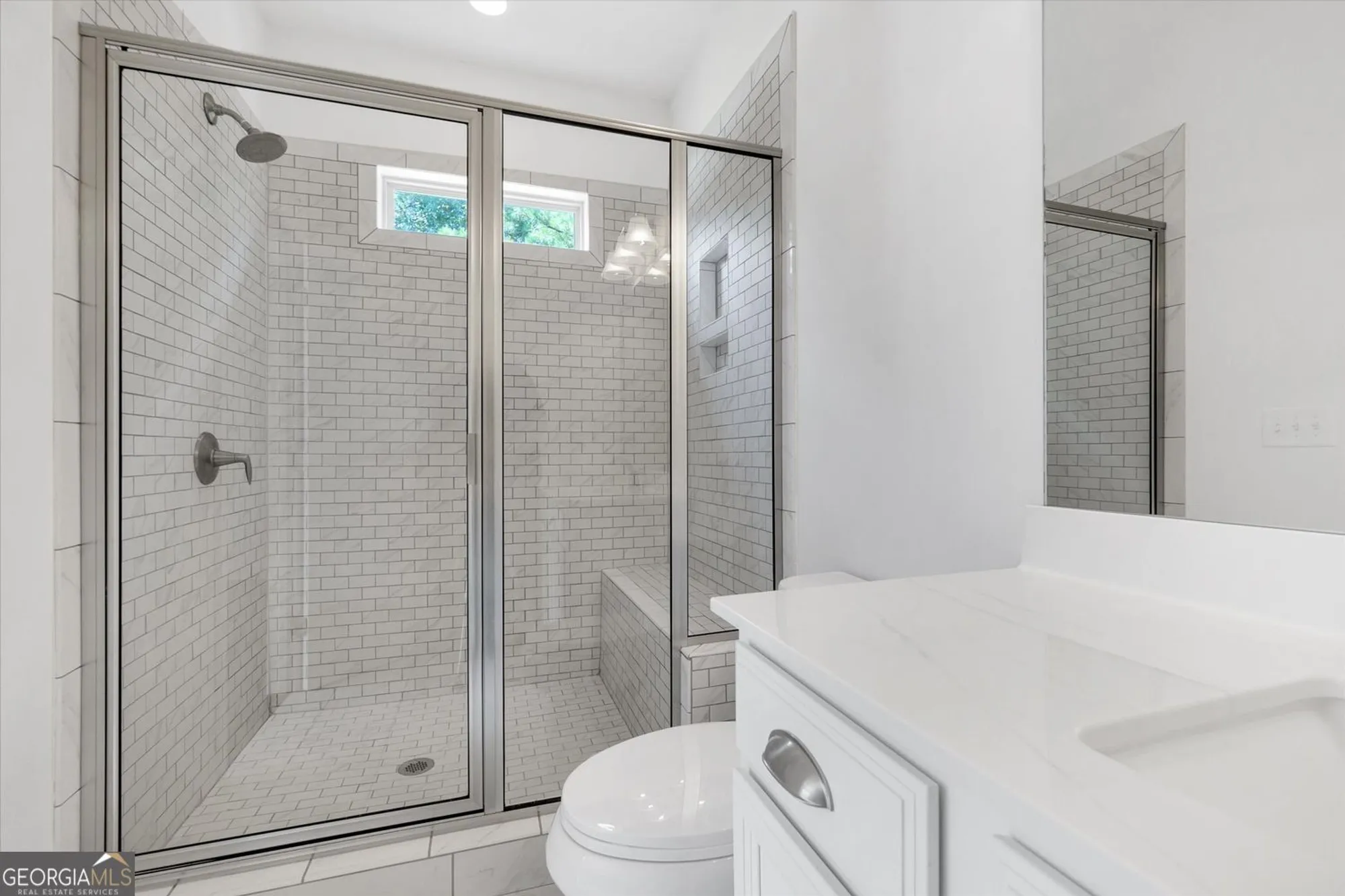 Property Slideshow image 12 of 37 | 217 sweetbriar club dr, Woodstock, GA, 30188