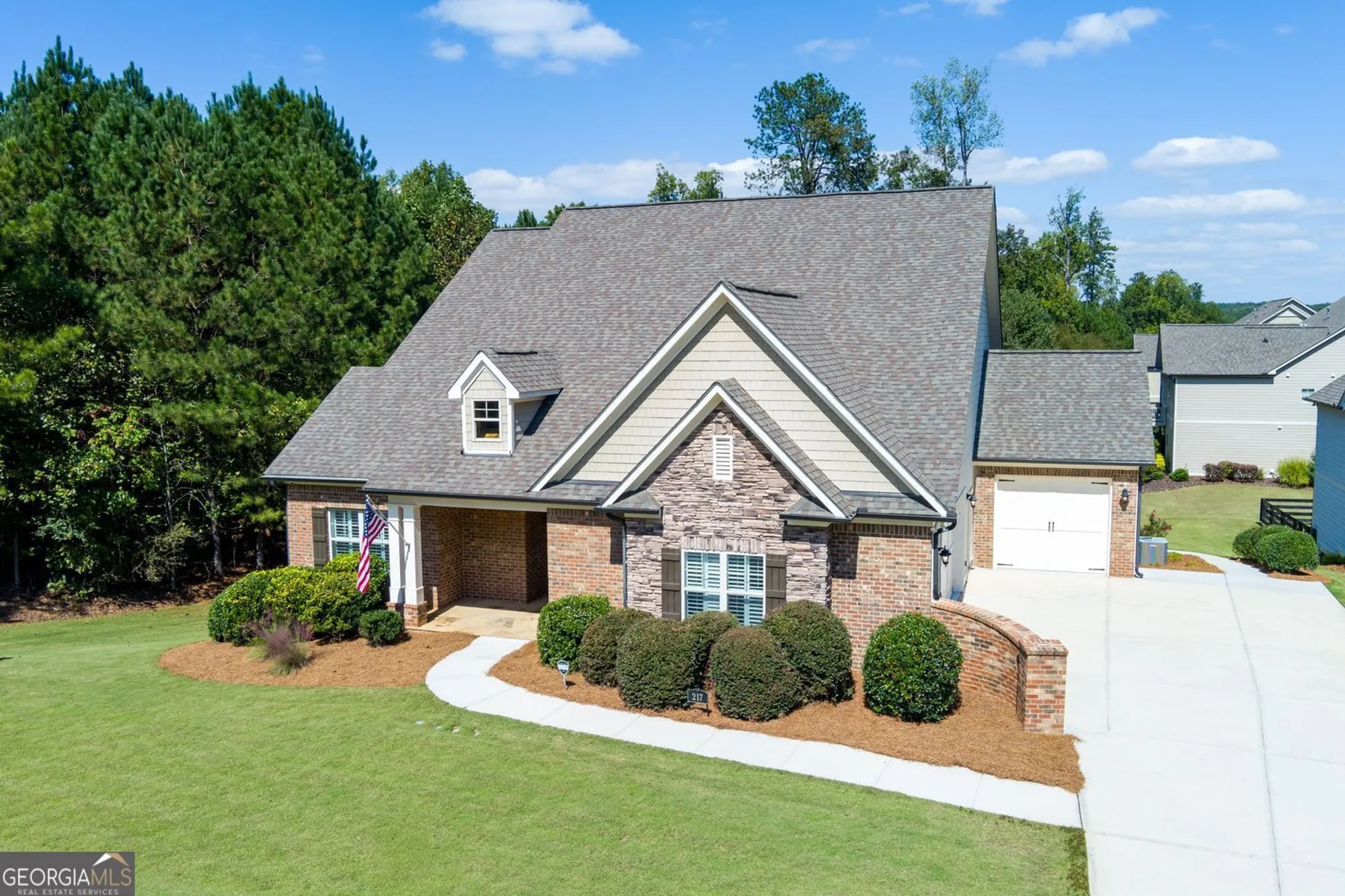 Property Slideshow image 1 of 37 | 217 sweetbriar club dr, Woodstock, GA, 30188
