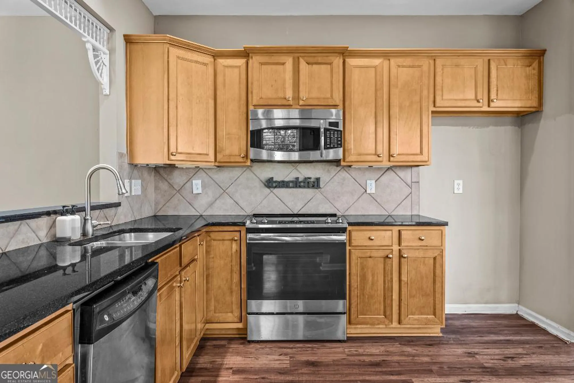 Property Slideshow image 13 of 64 | 1211 flat rock st, Greensboro, GA, 30642