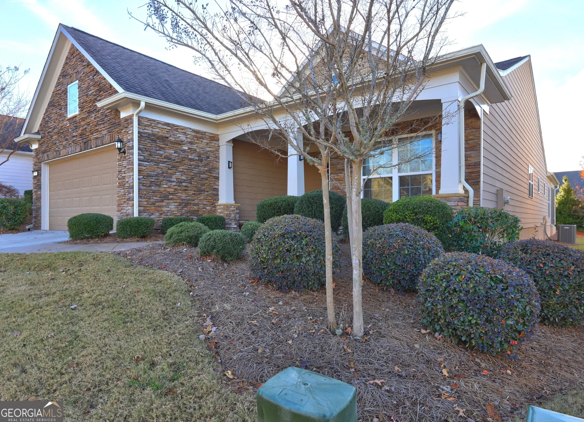 Property Slideshow image 2 of 31 | 757 firefly ct, Griffin, GA, 30223