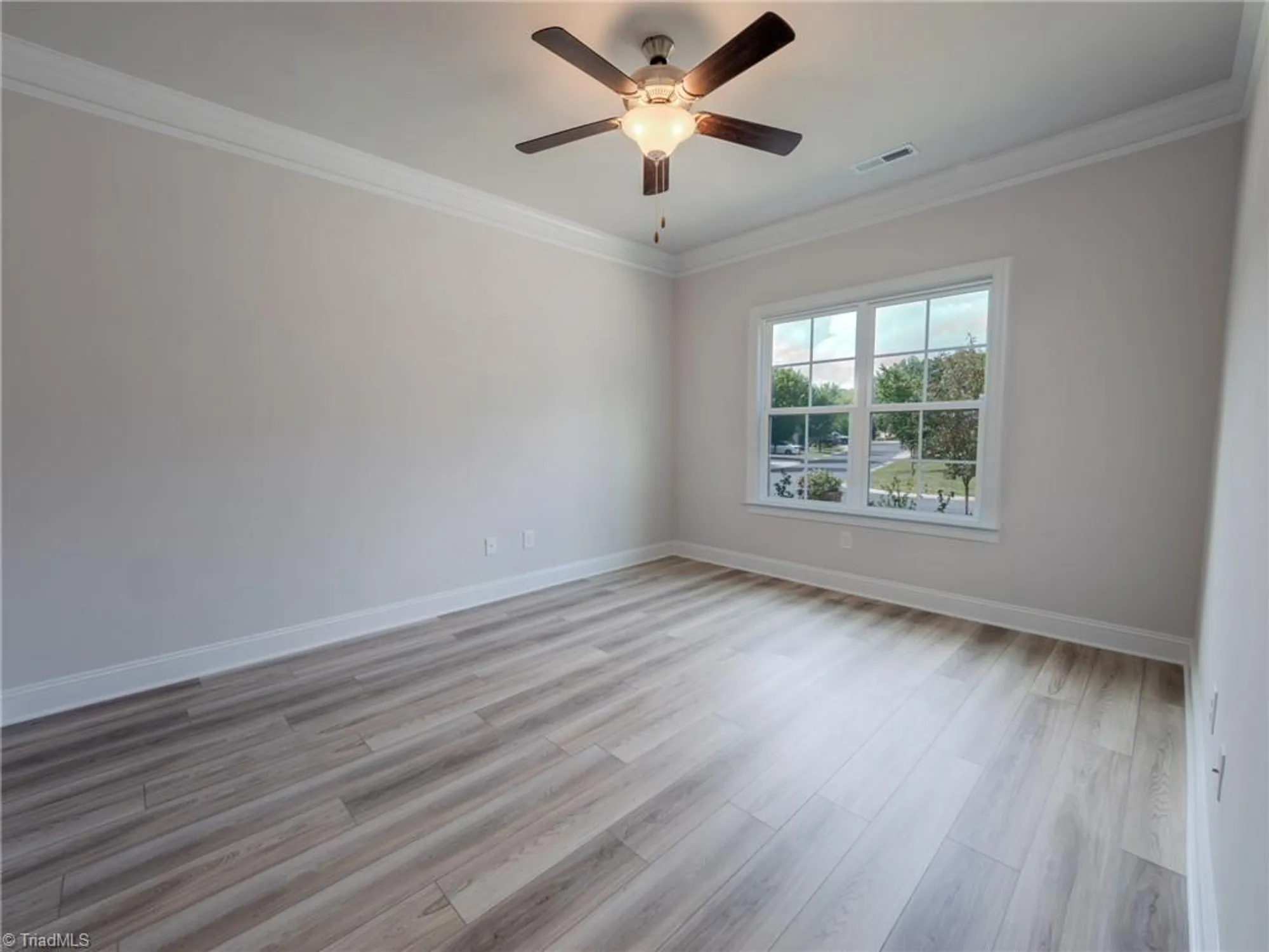 Property Slideshow image 4 of 37 | 202 chariot sq, Winston Salem, NC, 27127