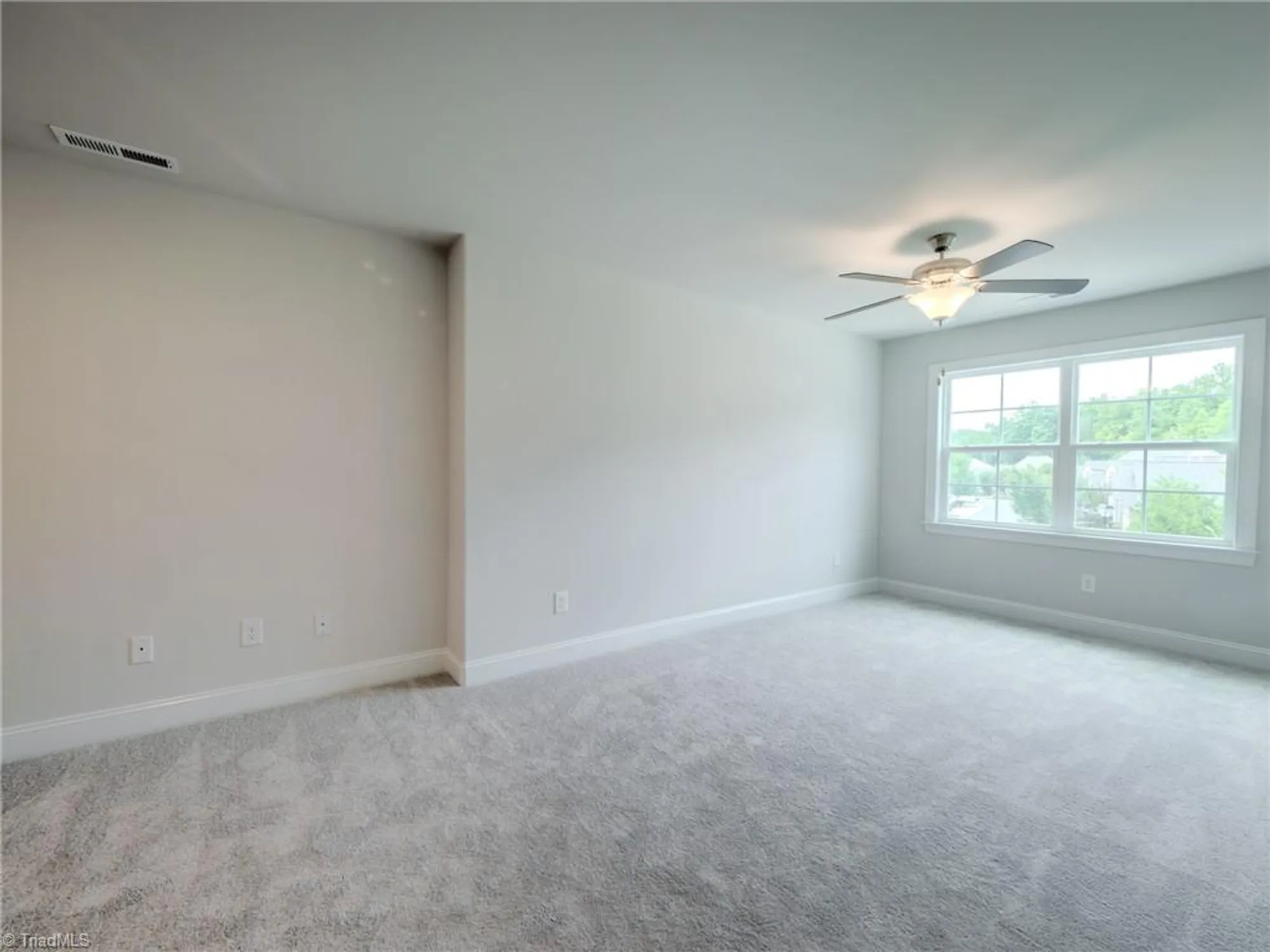 Property Slideshow image 27 of 37 | 202 chariot sq, Winston Salem, NC, 27127