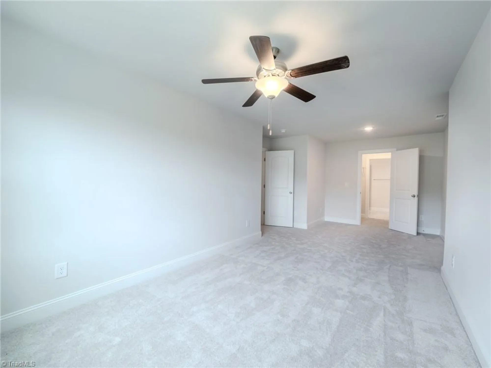 Property Slideshow image 26 of 37 | 202 chariot sq, Winston Salem, NC, 27127