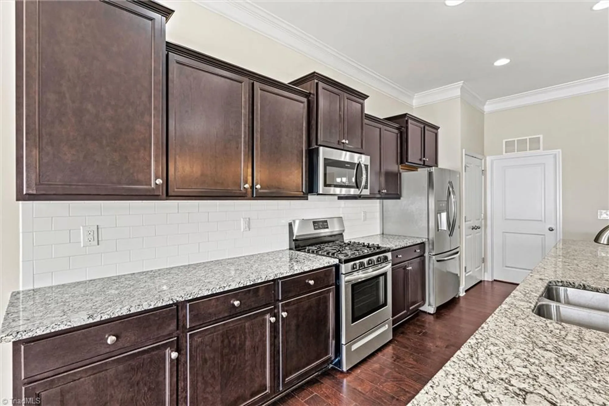 Property Slideshow image 14 of 41 | 7850 fountaingrass ln, Sherrills Ford, NC, 28673