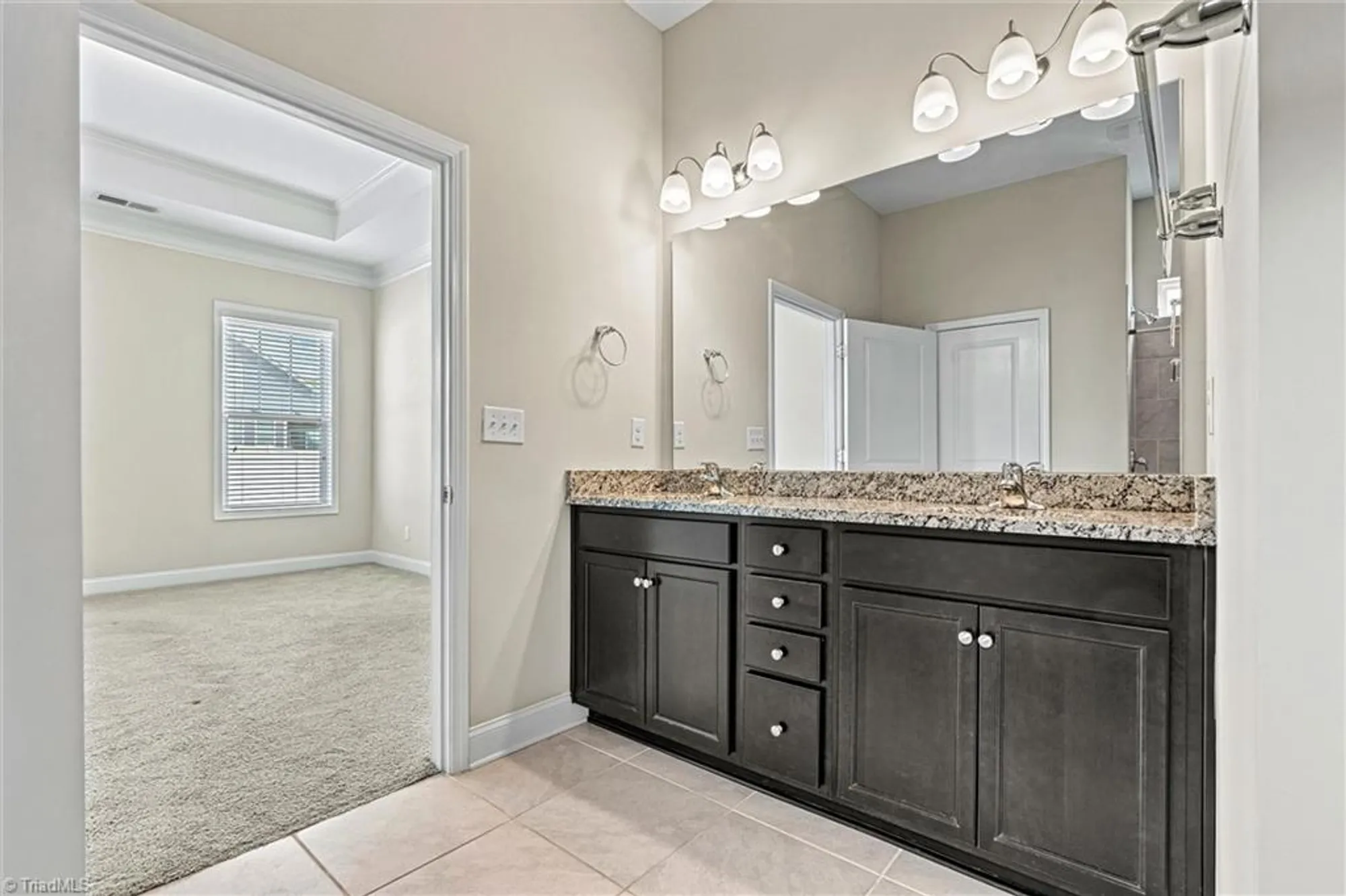 Property Slideshow image 25 of 41 | 7850 fountaingrass ln, Sherrills Ford, NC, 28673