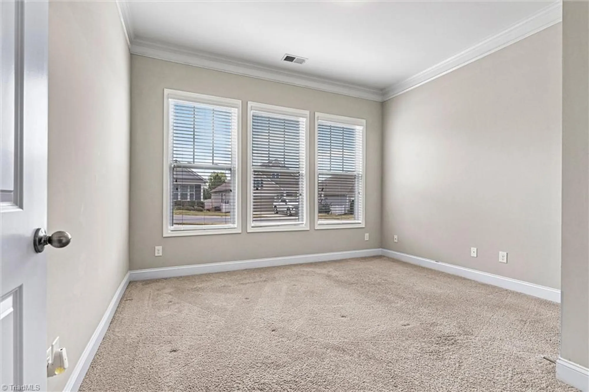 Property Slideshow image 27 of 41 | 7850 fountaingrass ln, Sherrills Ford, NC, 28673