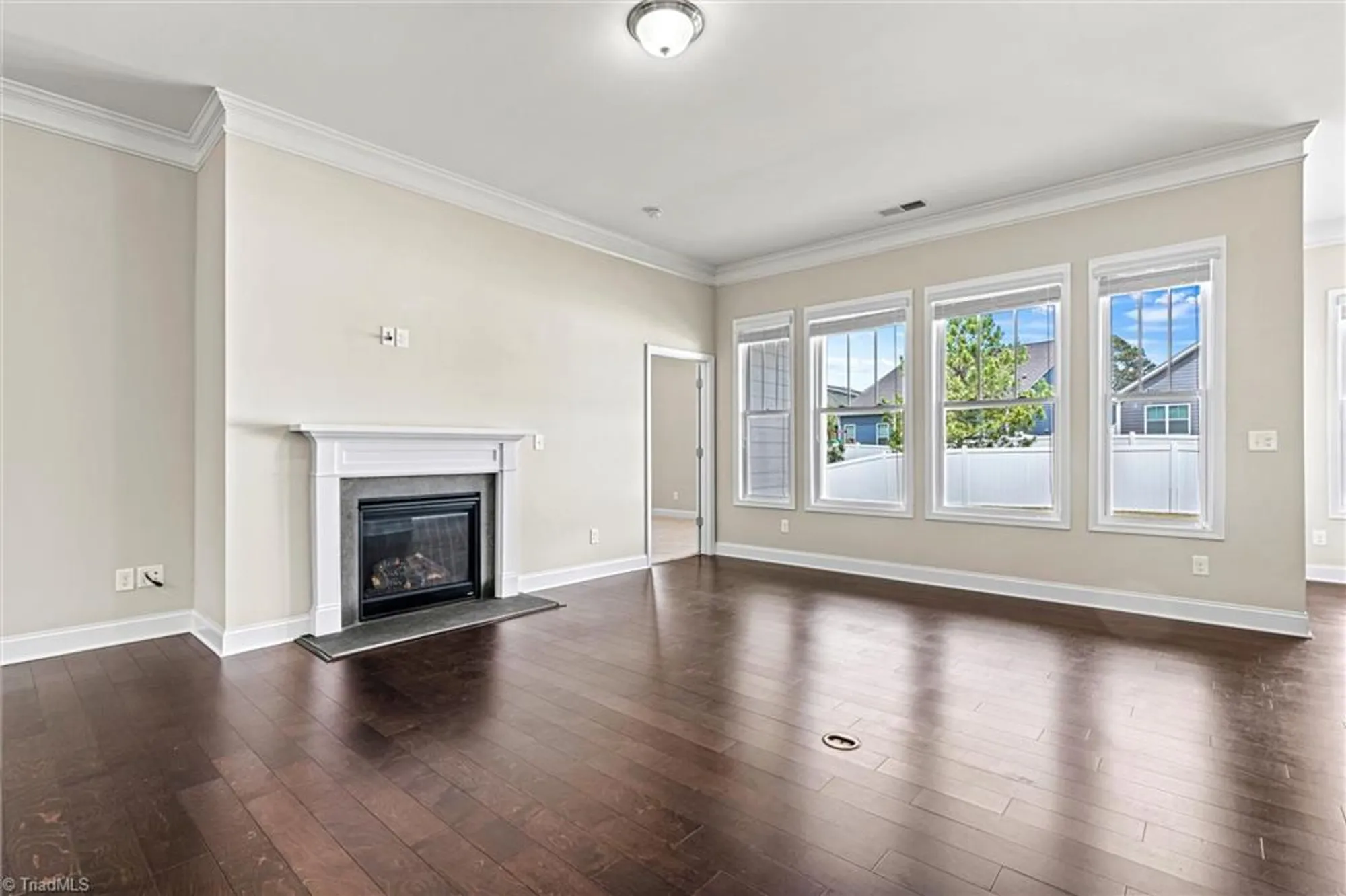 Property Slideshow image 9 of 41 | 7850 fountaingrass ln, Sherrills Ford, NC, 28673