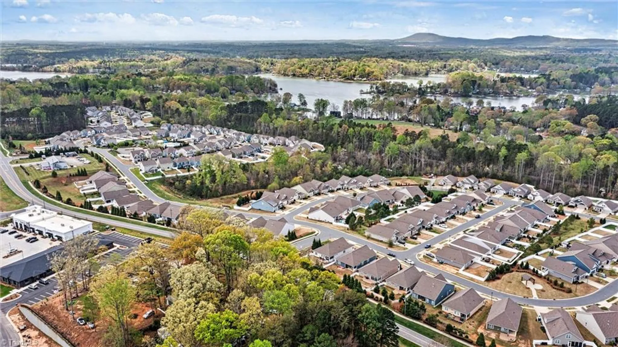 Property Slideshow image 38 of 41 | 7850 fountaingrass ln, Sherrills Ford, NC, 28673