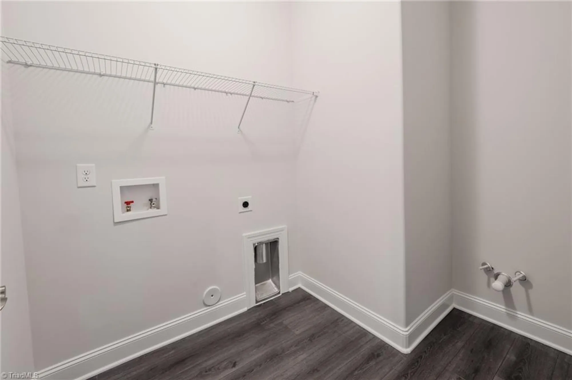 Property Slideshow image 11 of 32 | 2103 friedberg village dr, Winston Salem, NC, 27127