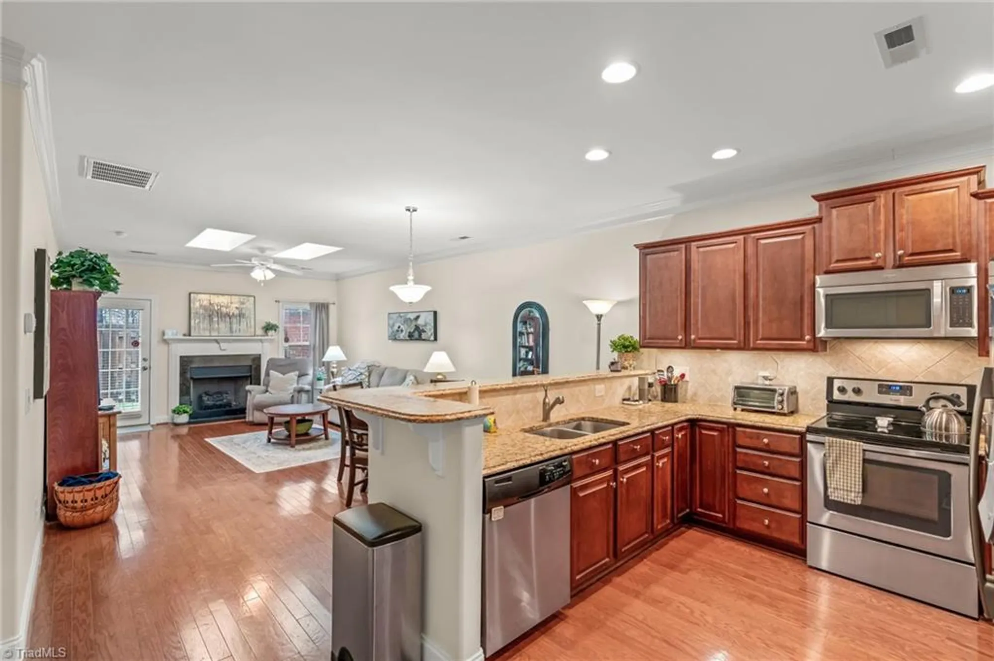 Property Slideshow image 7 of 39 | 502 queensbury dr, Winston Salem, NC, 27127