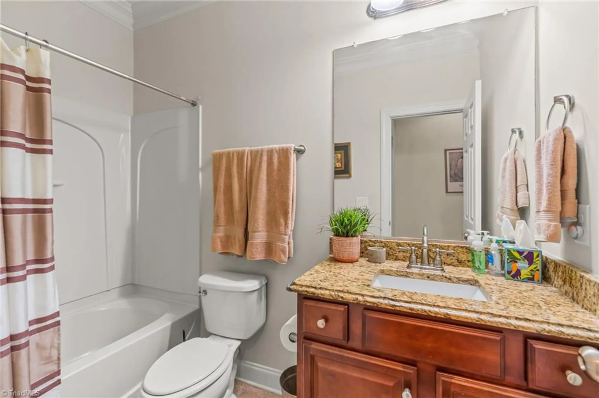 Property Slideshow image 24 of 39 | 502 queensbury dr, Winston Salem, NC, 27127