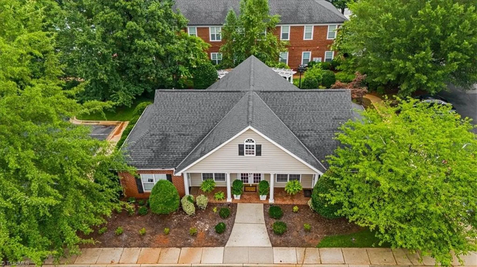 Property Slideshow image 33 of 39 | 524 college rd apt 306, Greensboro, NC, 27410