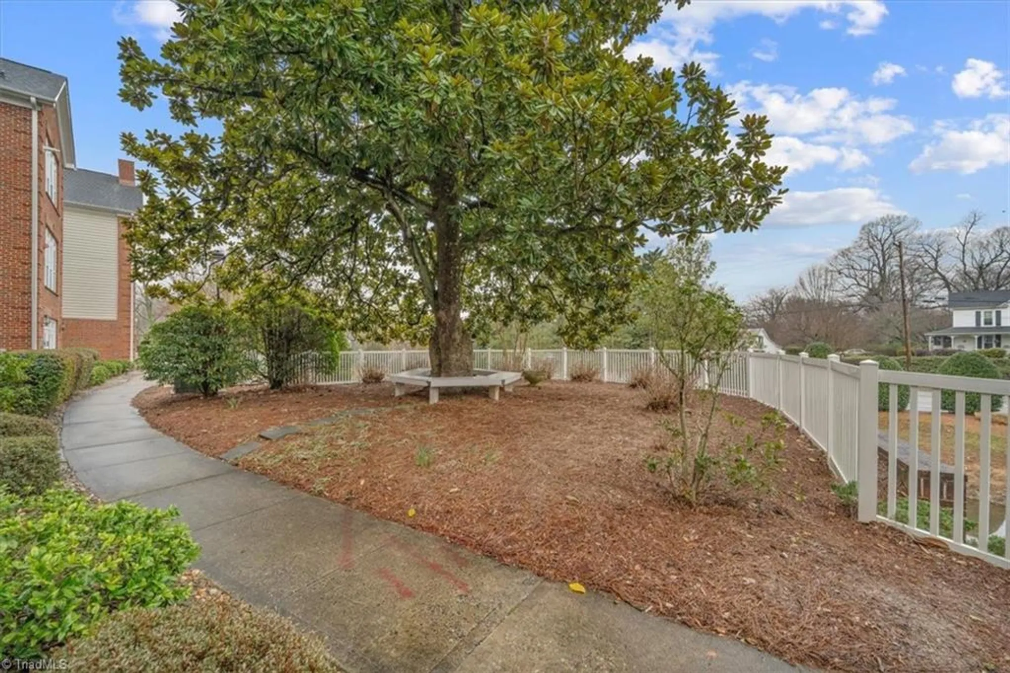 Property Slideshow image 39 of 39 | 524 college rd apt 306, Greensboro, NC, 27410