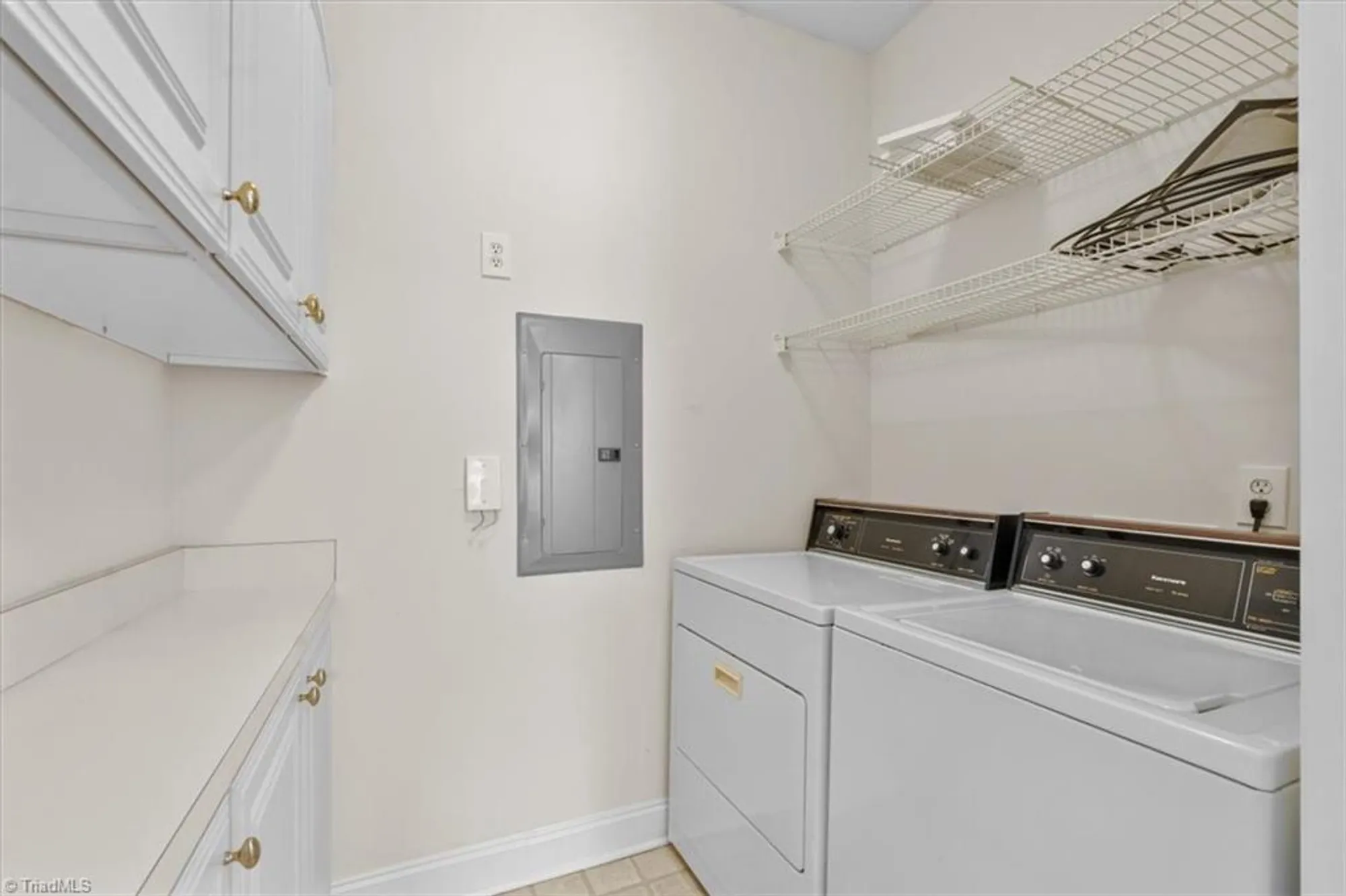 Property Slideshow image 28 of 39 | 524 college rd apt 306, Greensboro, NC, 27410