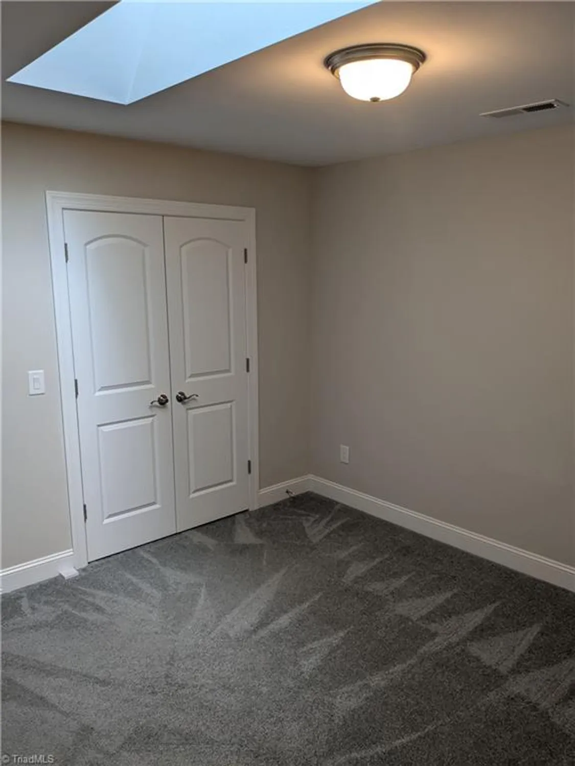 Property Slideshow image 31 of 36 | 405 zurich ct, Winston Salem, NC, 27127