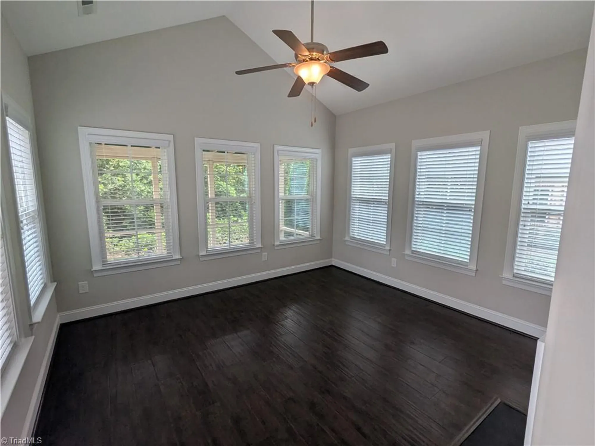 Property Slideshow image 16 of 36 | 405 zurich ct, Winston Salem, NC, 27127