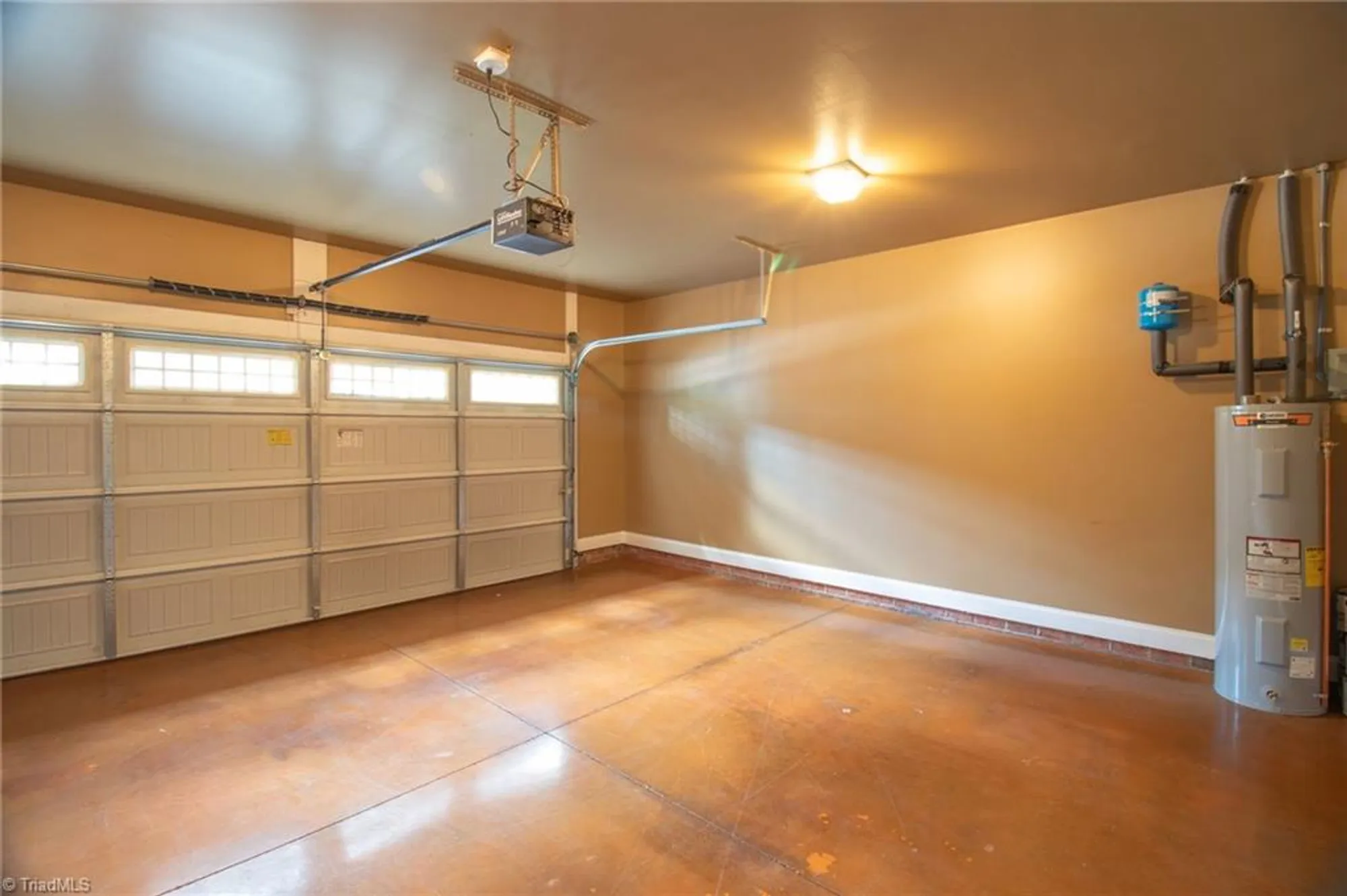 Property Slideshow image 19 of 23 | 307 queensbury dr, Winston Salem, NC, 27127