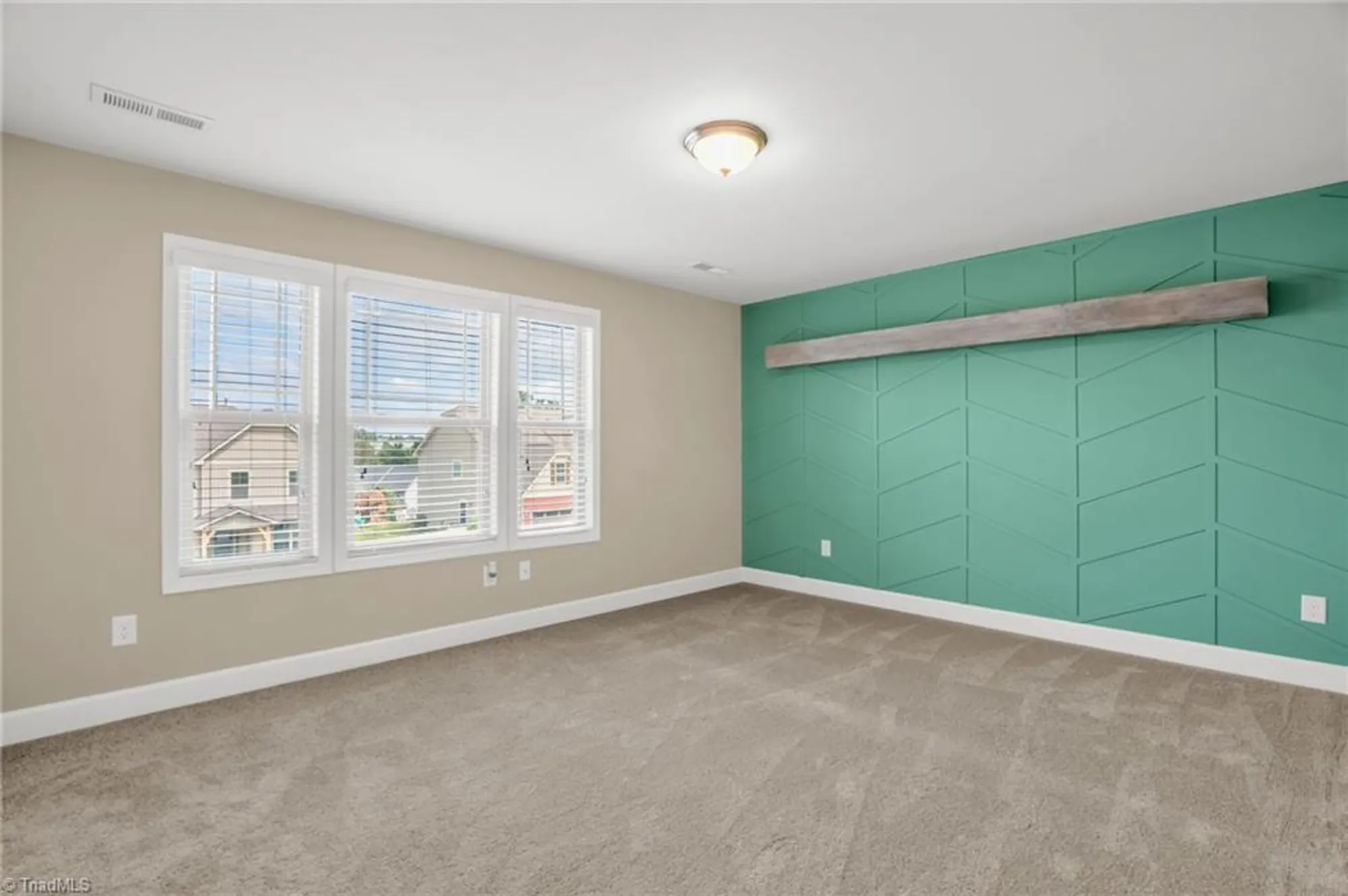 Property Slideshow image 32 of 50 | 1311 lael forest trl, Burlington, NC, 27215