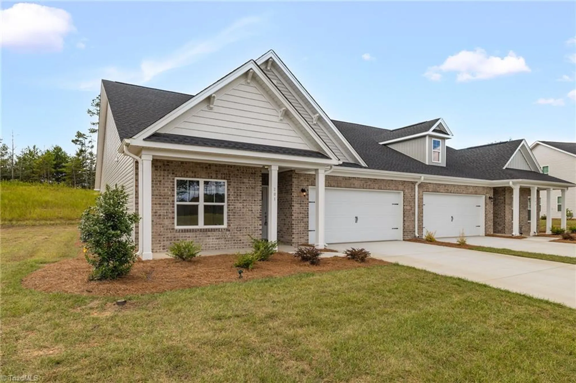 Property Slideshow image 2 of 30 | 201 creekside ter, Clemmons, NC, 27012