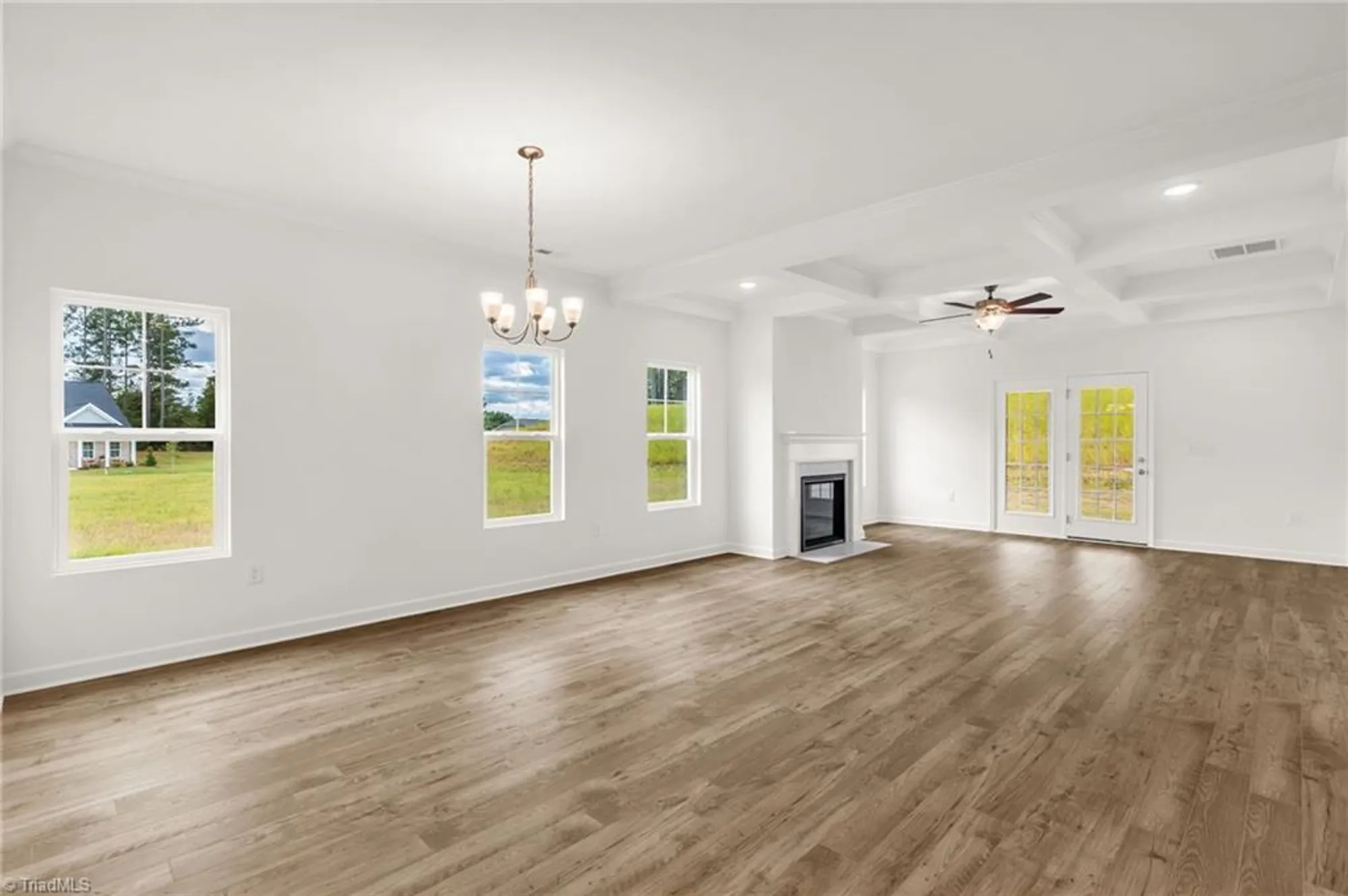 Property Slideshow image 6 of 30 | 201 creekside ter, Clemmons, NC, 27012