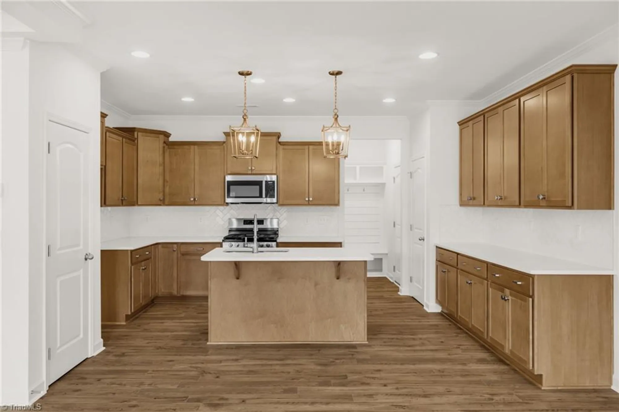 Property Slideshow image 13 of 30 | 201 creekside ter, Clemmons, NC, 27012