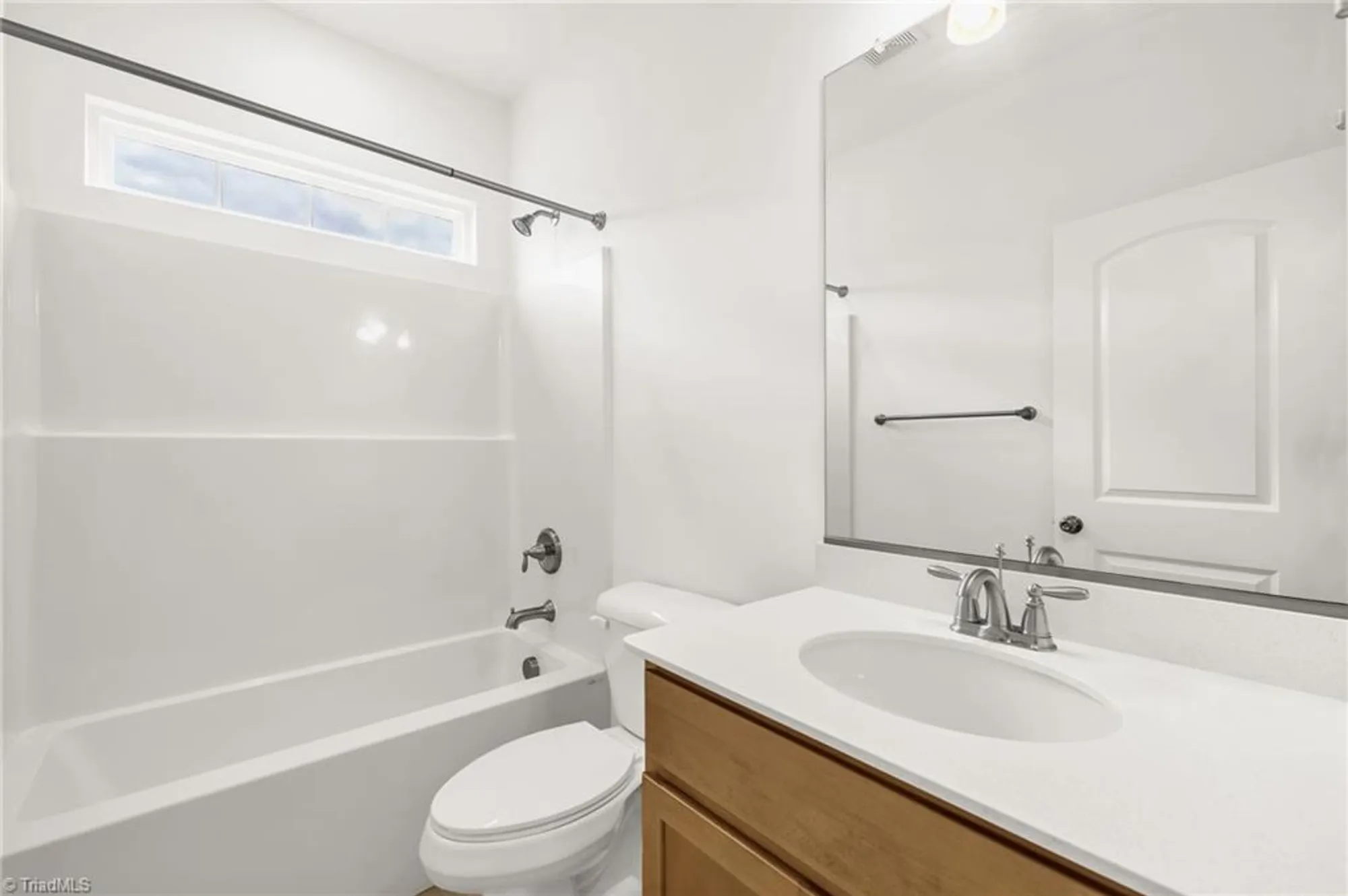 Property Slideshow image 17 of 30 | 201 creekside ter, Clemmons, NC, 27012