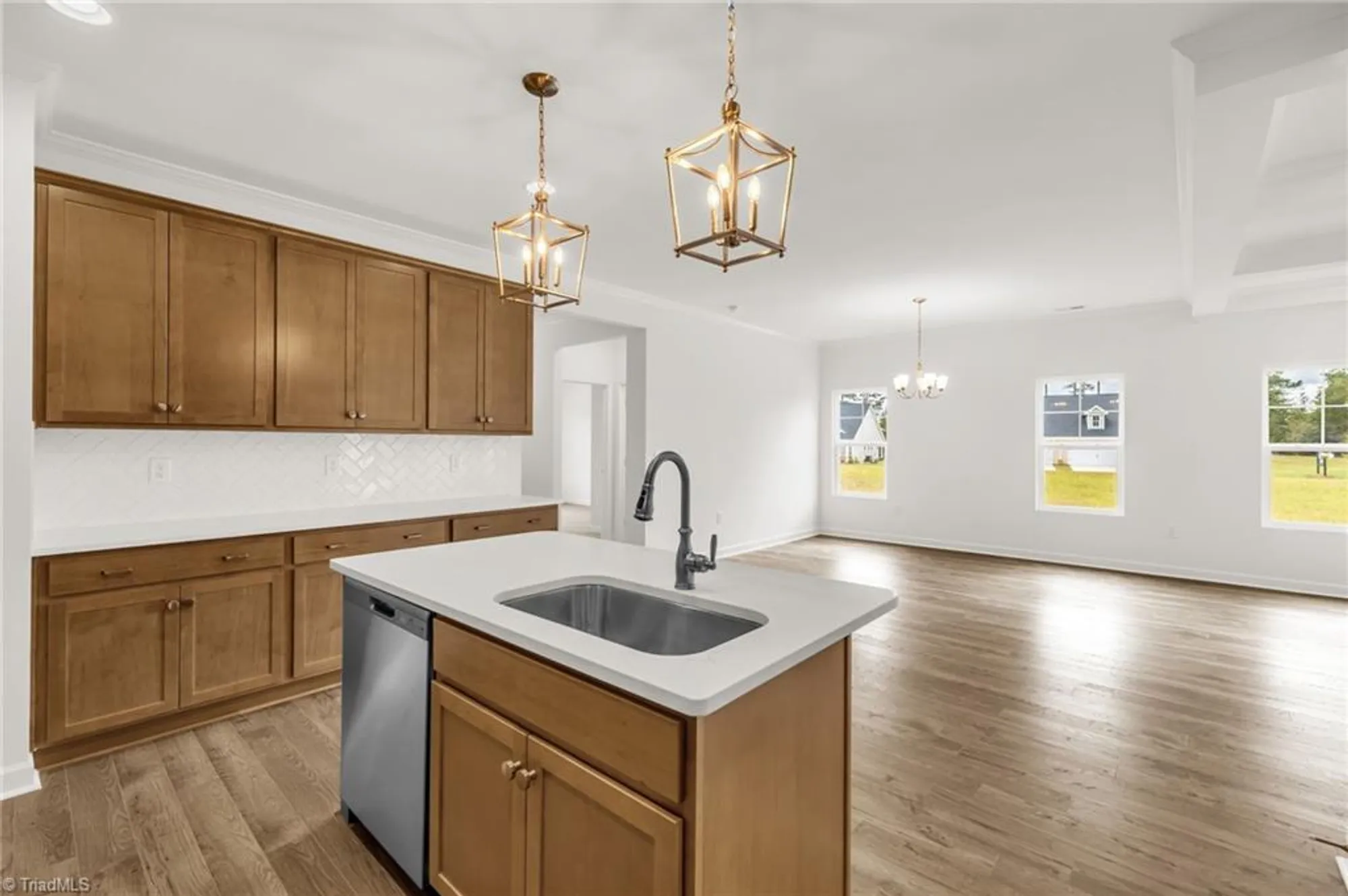 Property Slideshow image 16 of 30 | 201 creekside ter, Clemmons, NC, 27012