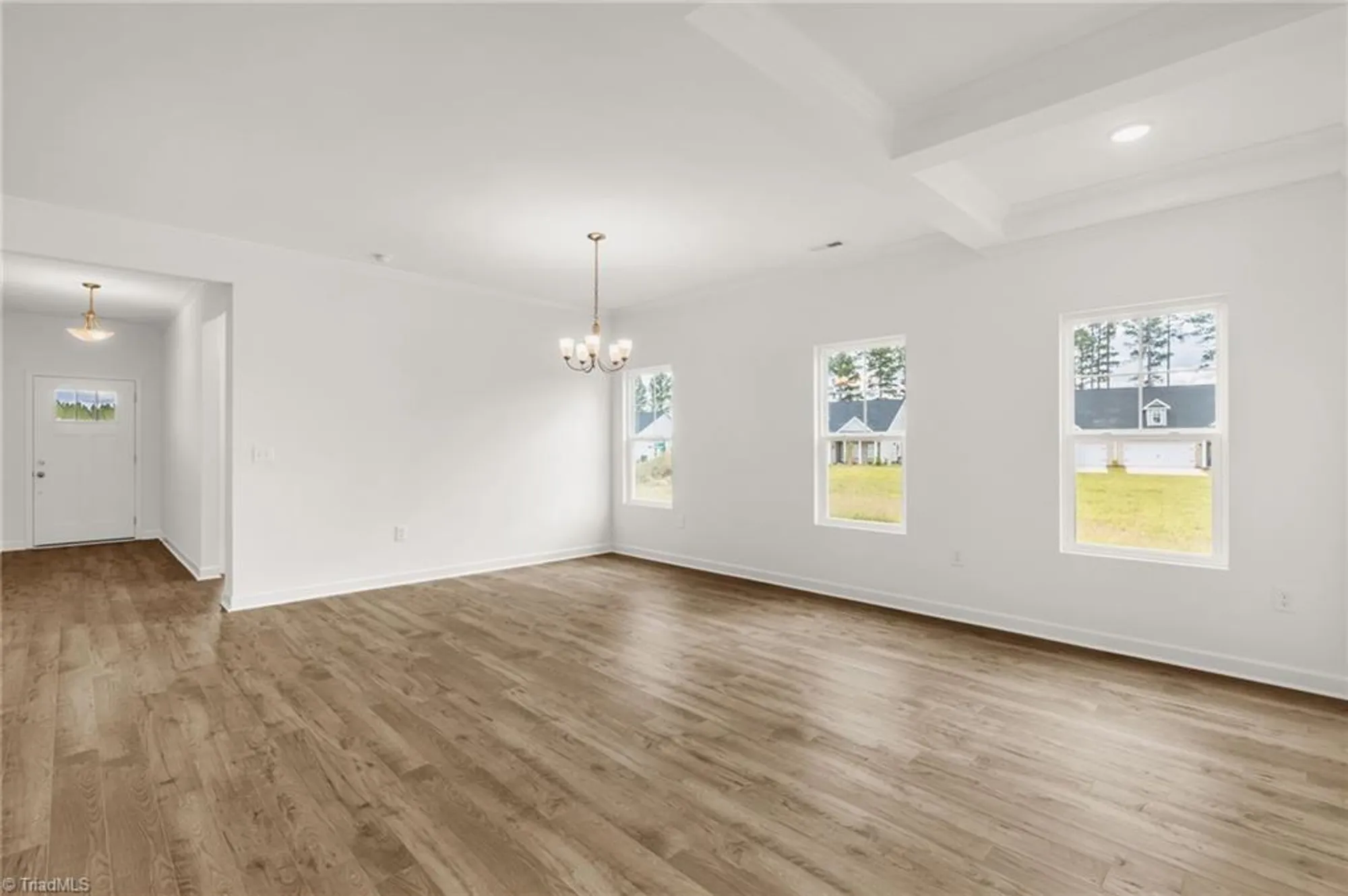 Property Slideshow image 7 of 30 | 201 creekside ter, Clemmons, NC, 27012