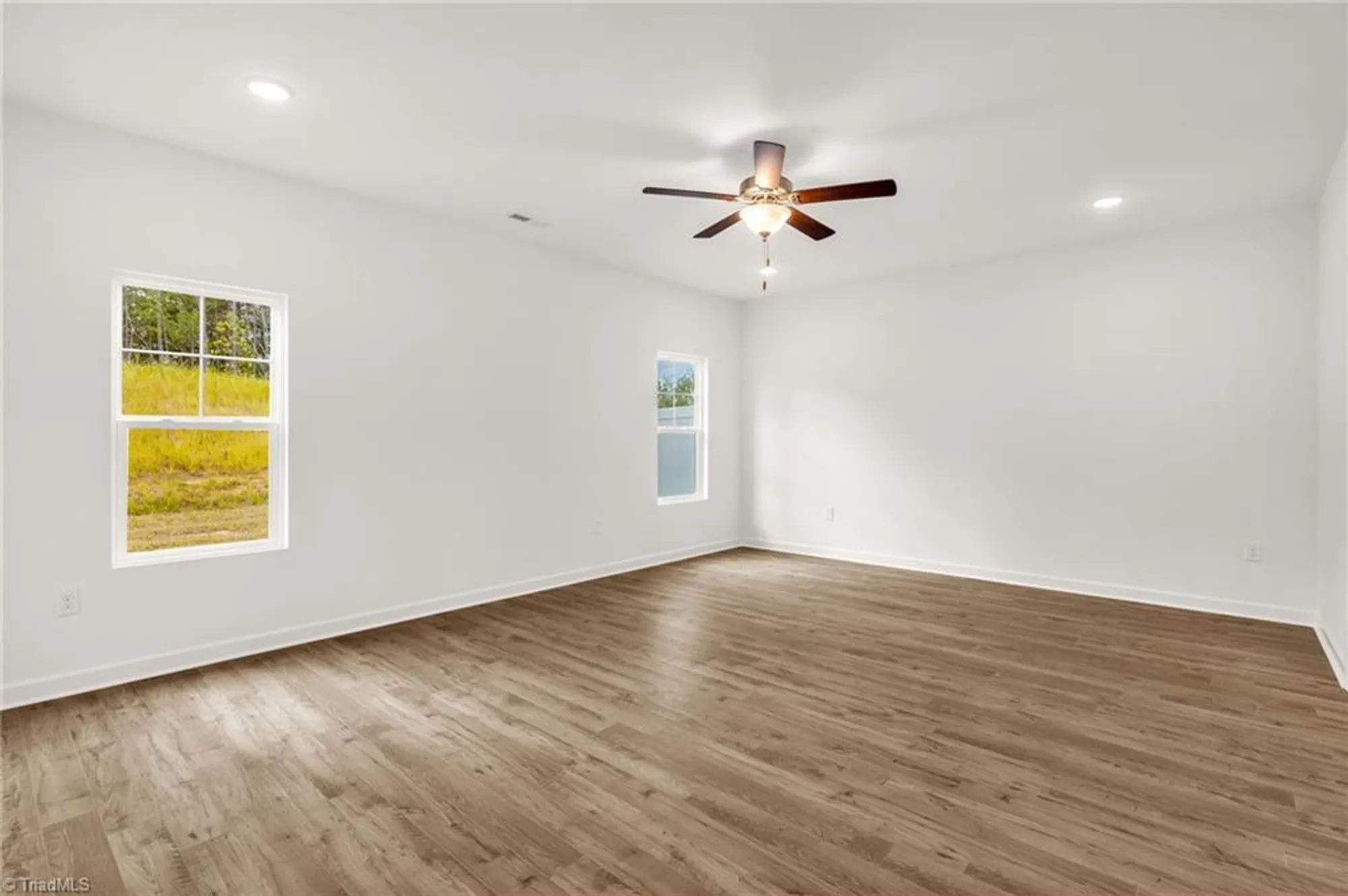 Property Slideshow image 20 of 30 | 201 creekside ter, Clemmons, NC, 27012