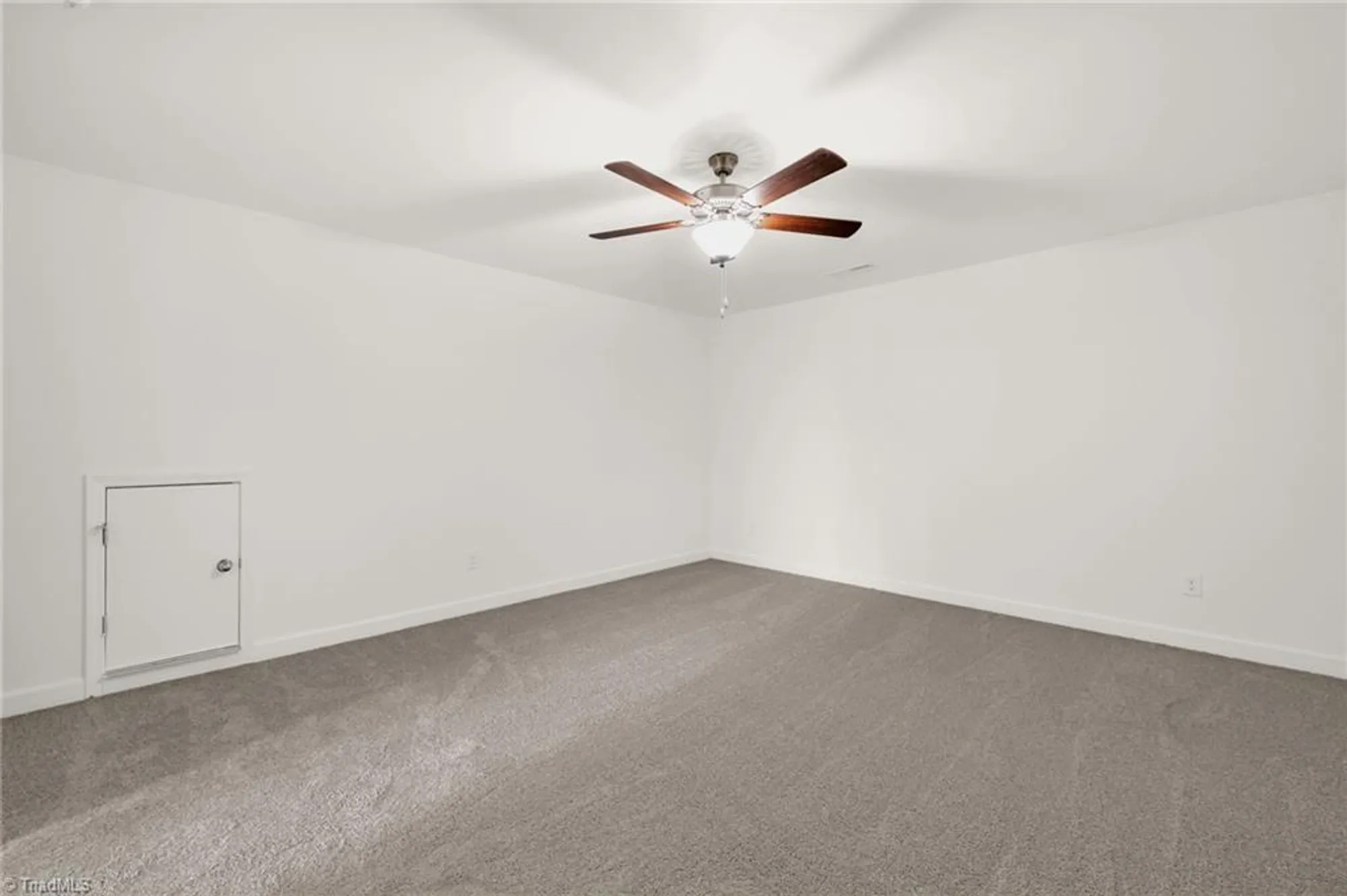 Property Slideshow image 25 of 32 | 301 beeson ct, Clemmons, NC, 27012