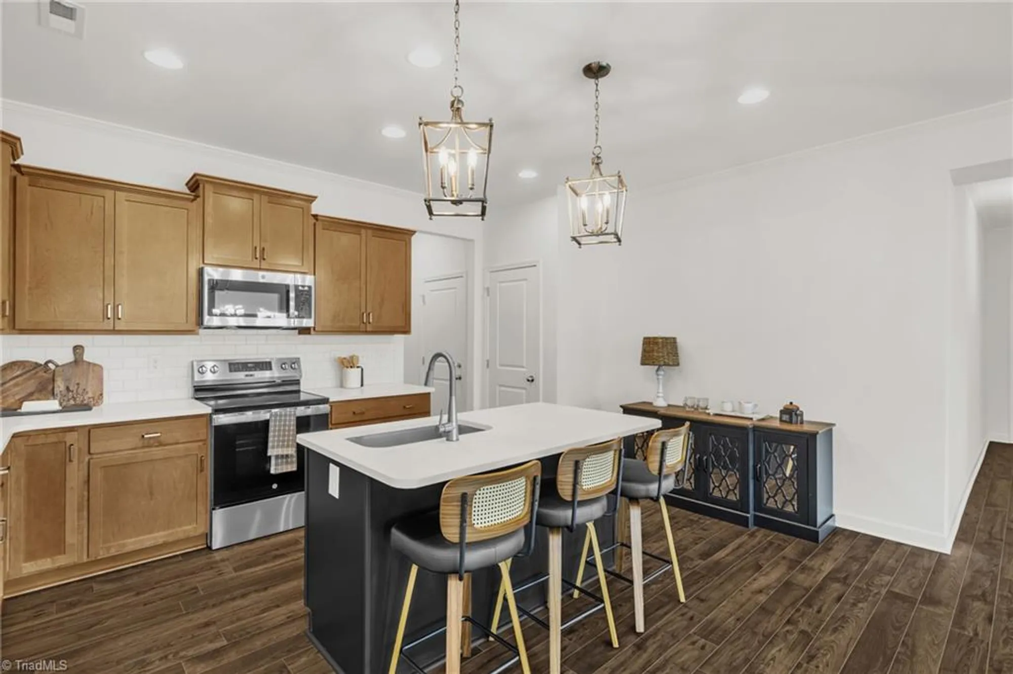 Property Slideshow image 13 of 32 | 301 beeson ct, Clemmons, NC, 27012