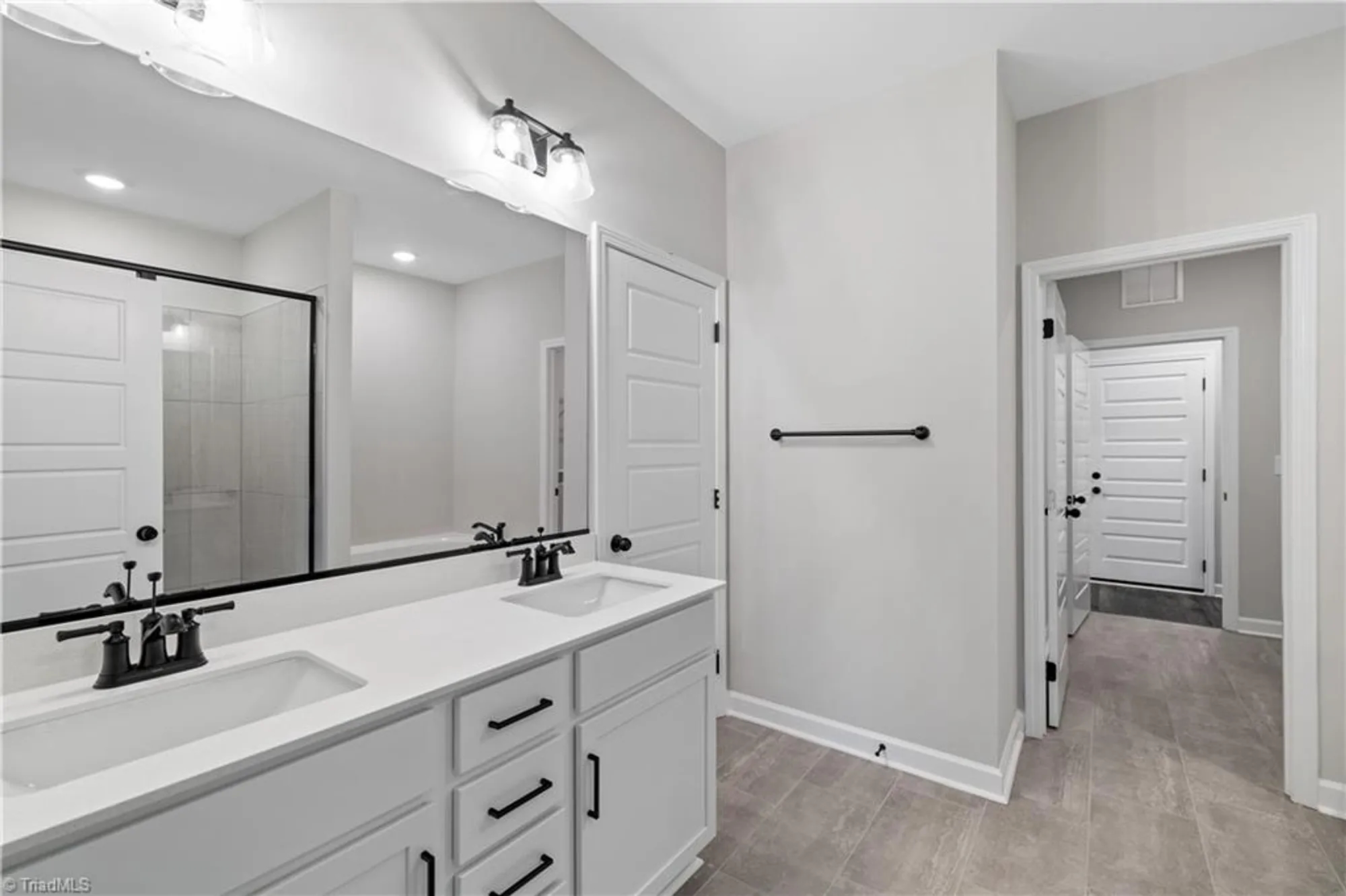 Property Slideshow image 20 of 30 | 303 beeson ct, Clemmons, NC, 27012