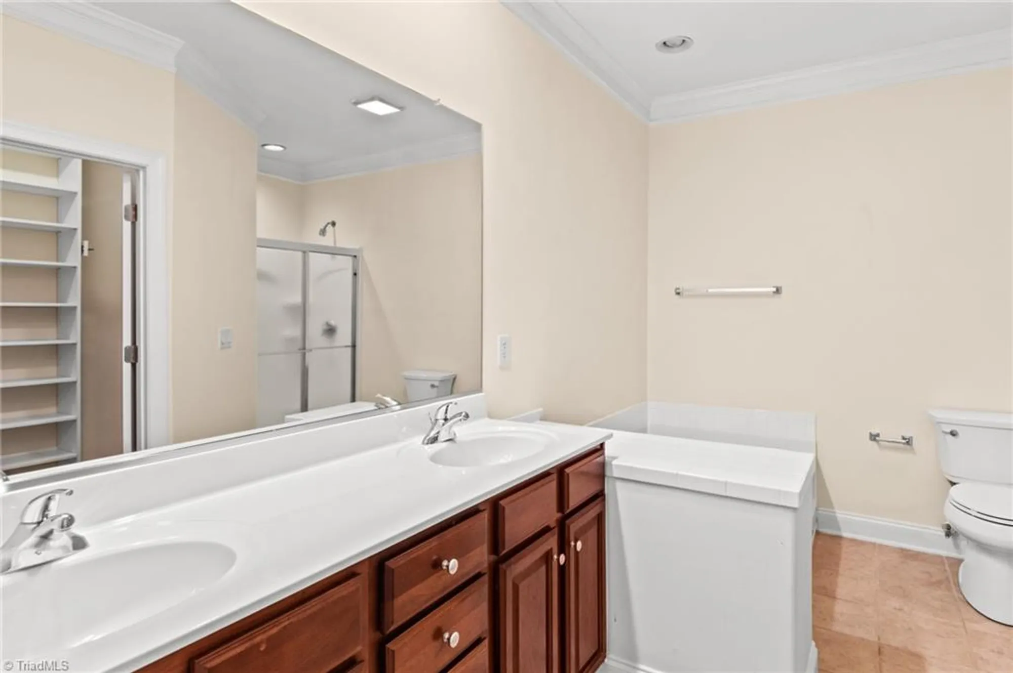 Property Slideshow image 18 of 49 | 106 queensbury dr, Winston Salem, NC, 27127