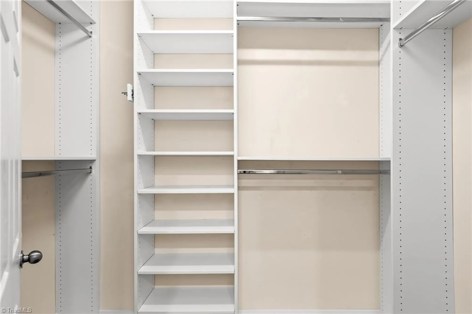 Property Slideshow image 19 of 49 | 106 queensbury dr, Winston Salem, NC, 27127