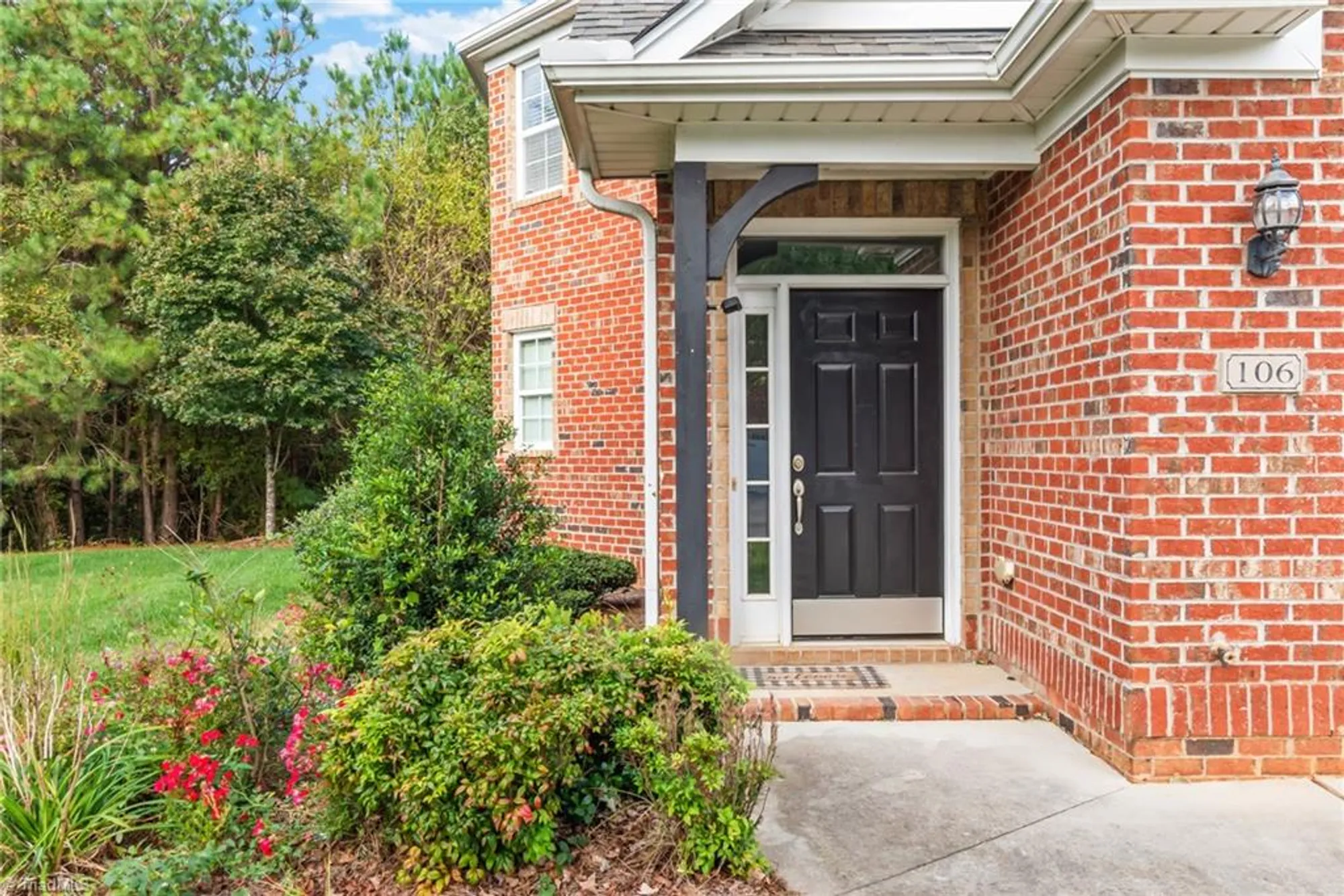 Property Slideshow image 4 of 49 | 106 queensbury dr, Winston Salem, NC, 27127