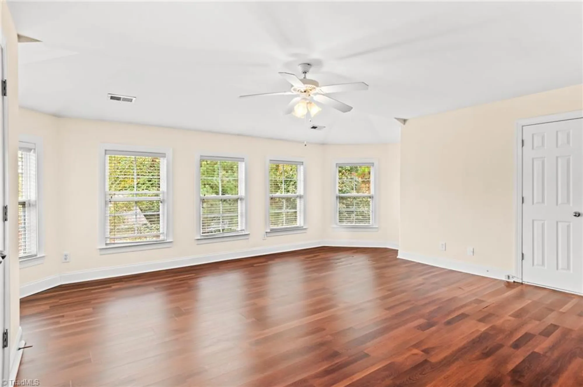 Property Slideshow image 25 of 49 | 106 queensbury dr, Winston Salem, NC, 27127