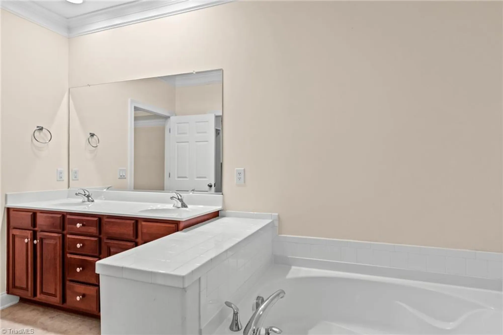 Property Slideshow image 21 of 49 | 106 queensbury dr, Winston Salem, NC, 27127