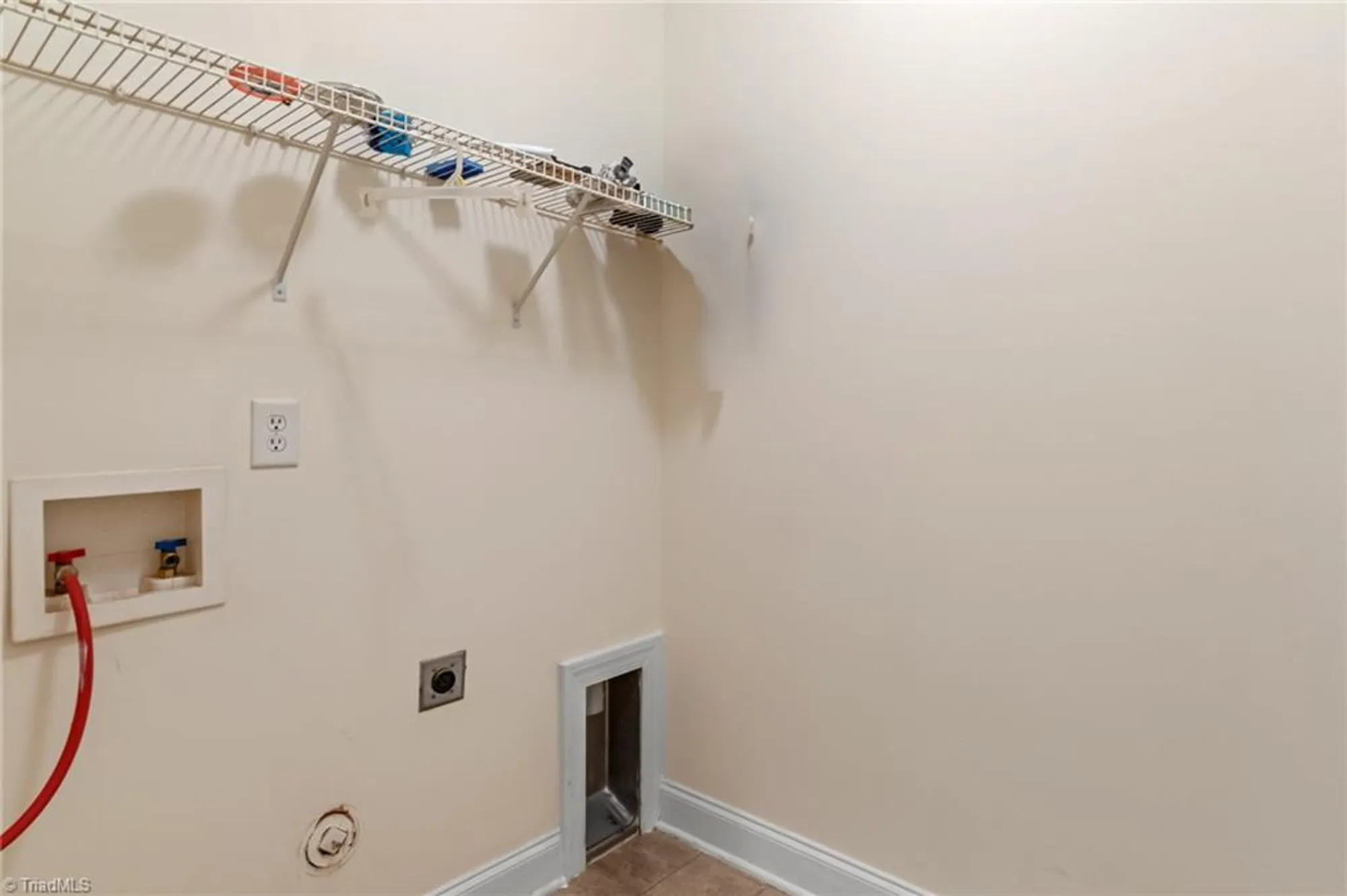 Property Slideshow image 23 of 49 | 106 queensbury dr, Winston Salem, NC, 27127