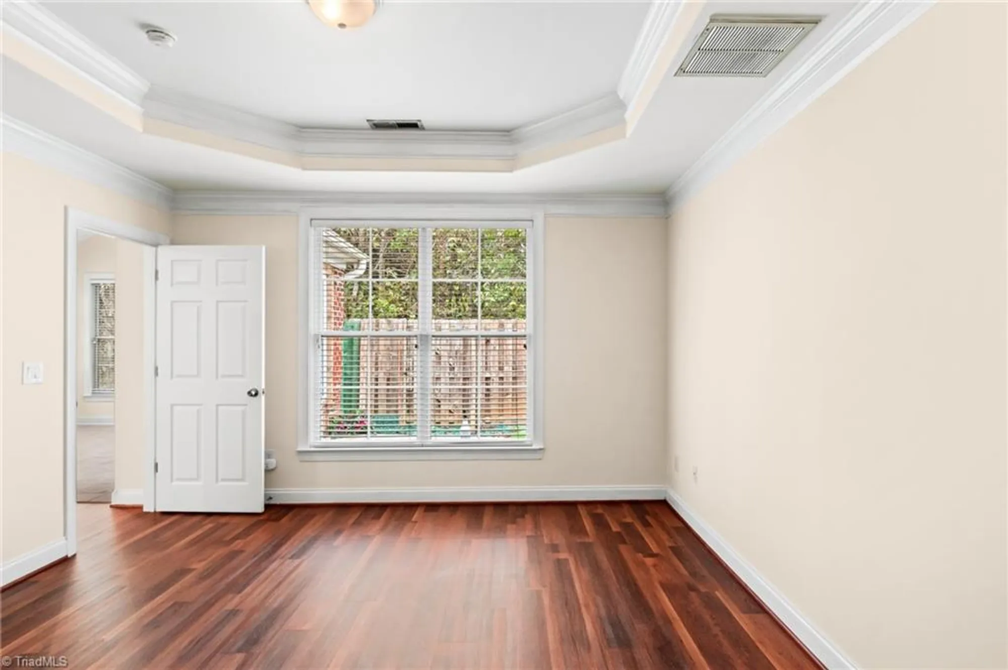 Property Slideshow image 17 of 49 | 106 queensbury dr, Winston Salem, NC, 27127