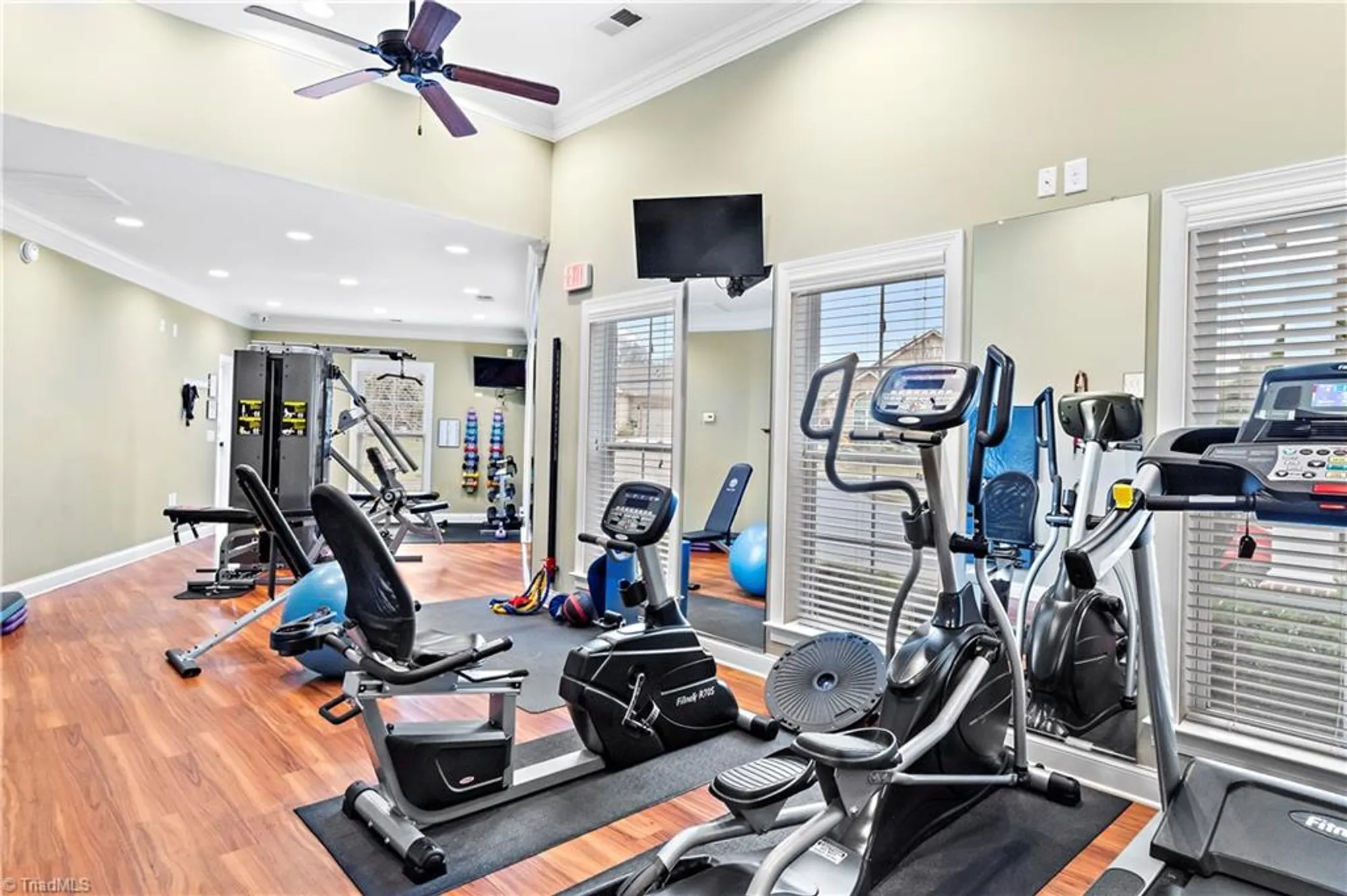 Property Slideshow image 43 of 49 | 106 queensbury dr, Winston Salem, NC, 27127